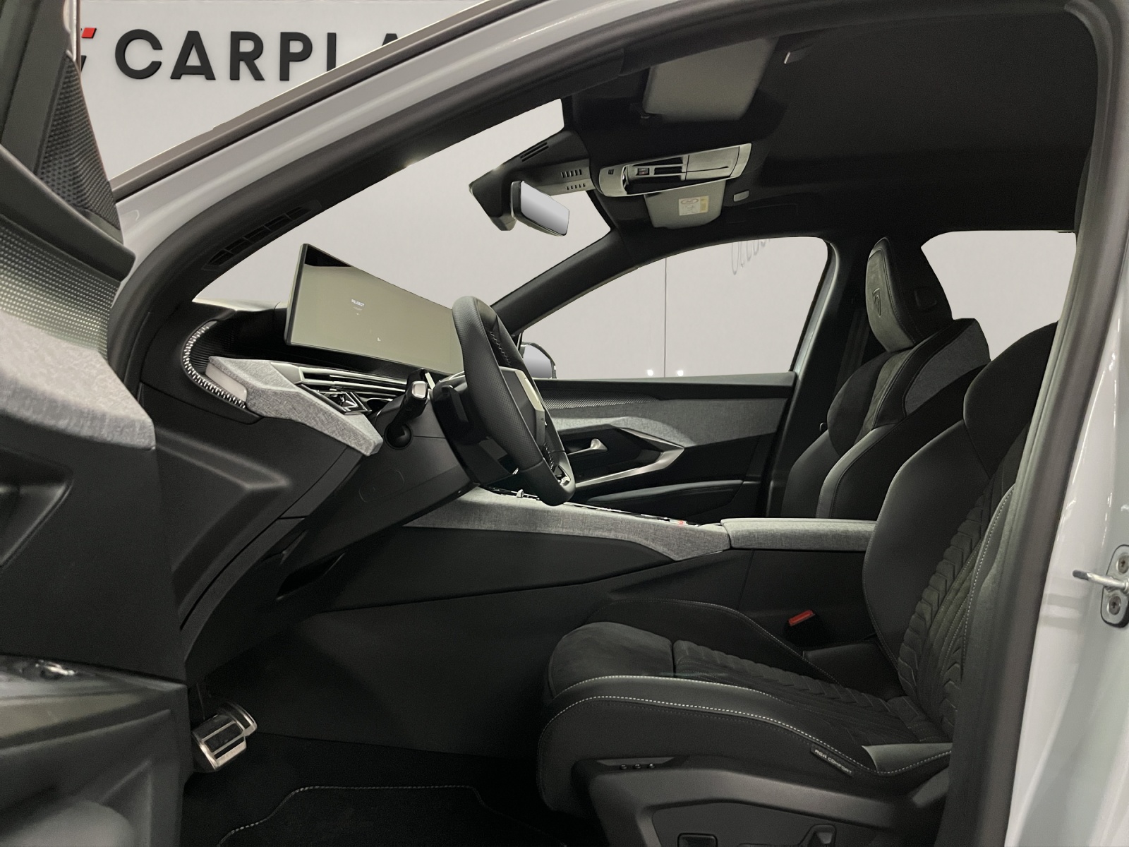 PEUGEOT 5008 1.2 Hybrid GT Exclusive-image-6