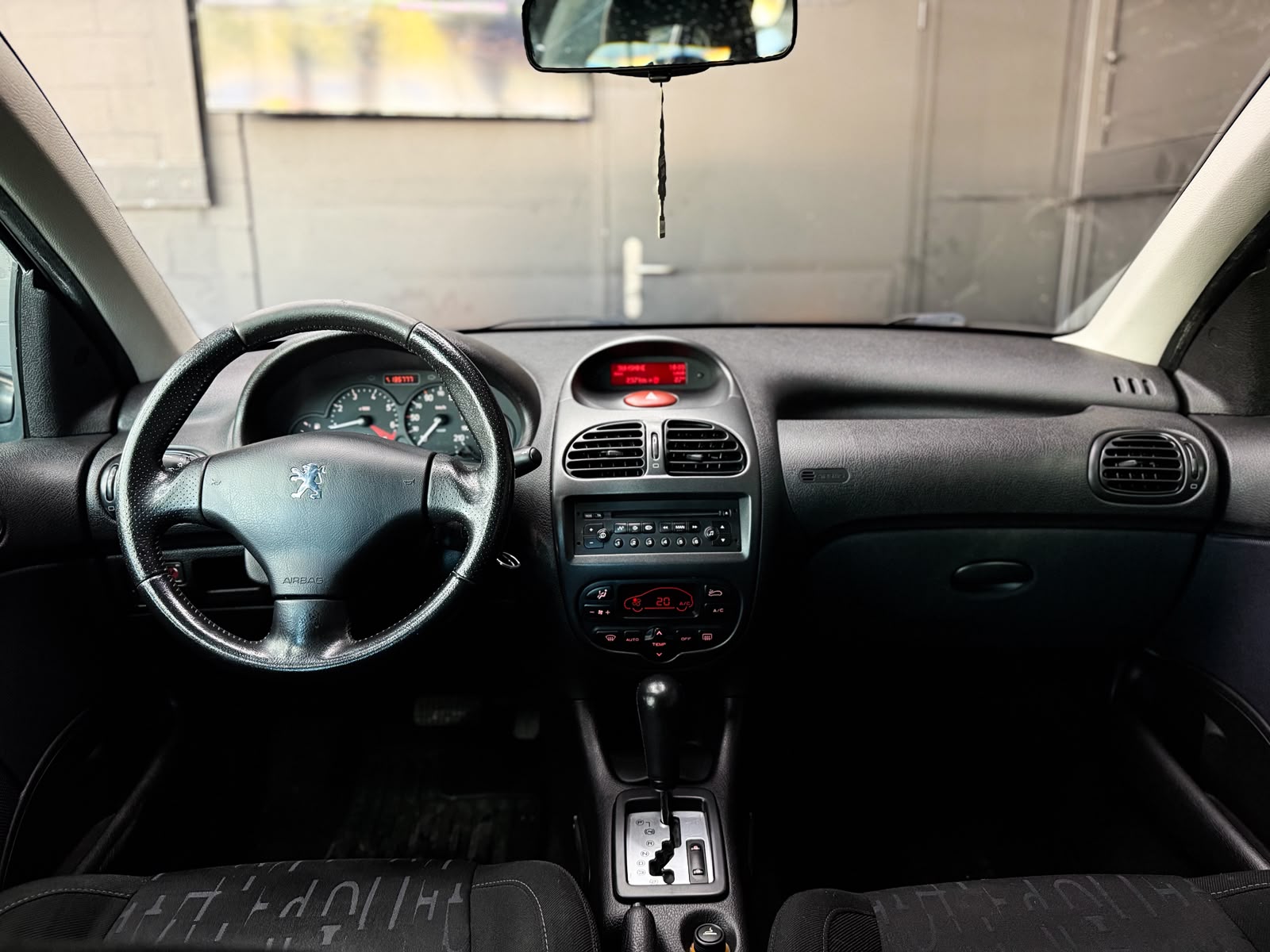 PEUGEOT 206 SW 1.6 16V XS-image-9