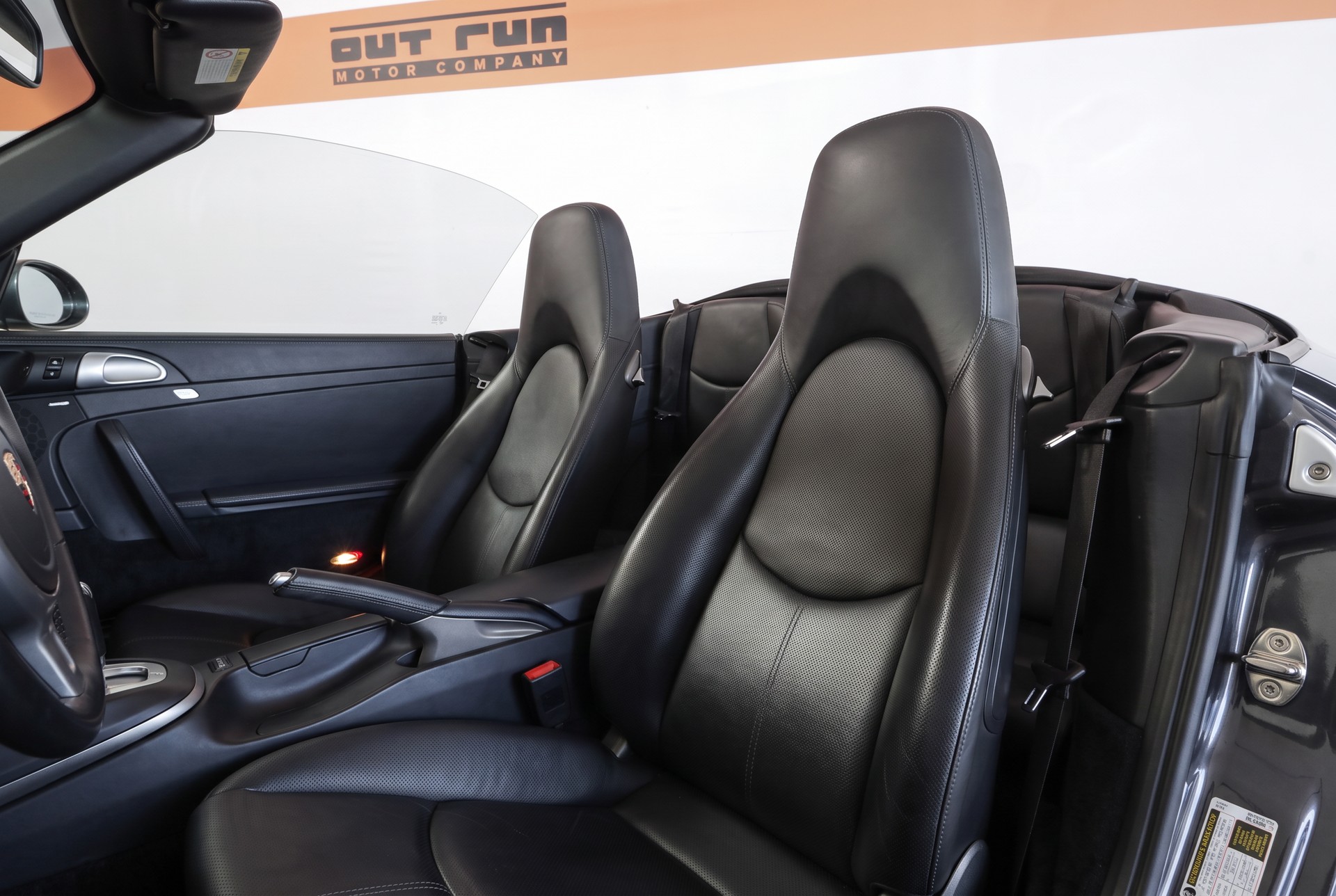 PORSCHE 911 Cabrio Carrera-image-10