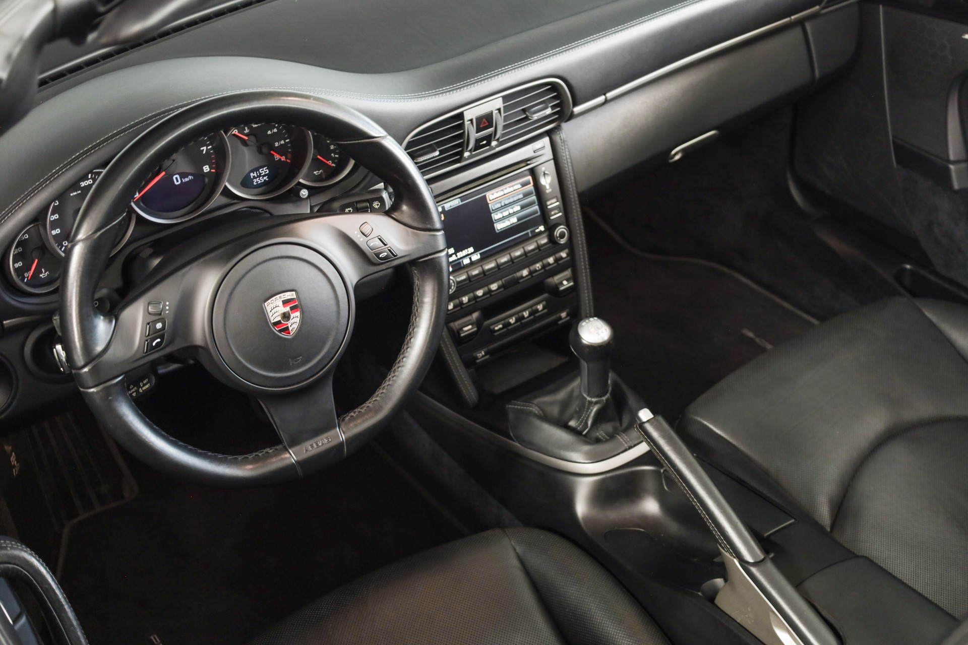 PORSCHE 911 Cabrio Carrera-image-3