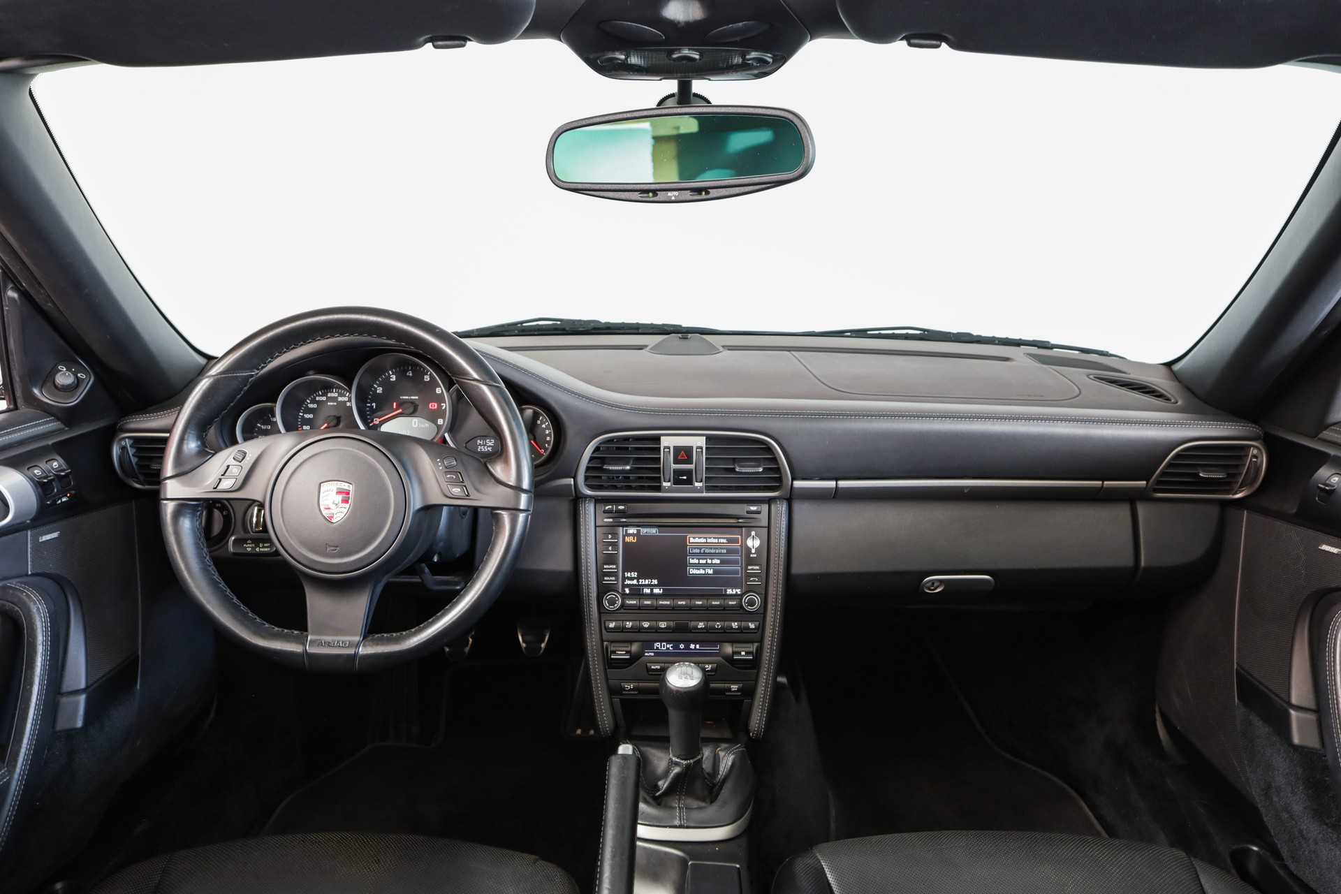 PORSCHE 911 Cabrio Carrera-image-13