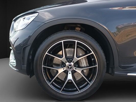 MERCEDES-BENZ GLC Coupe 200 AMG Line 4M-image-5