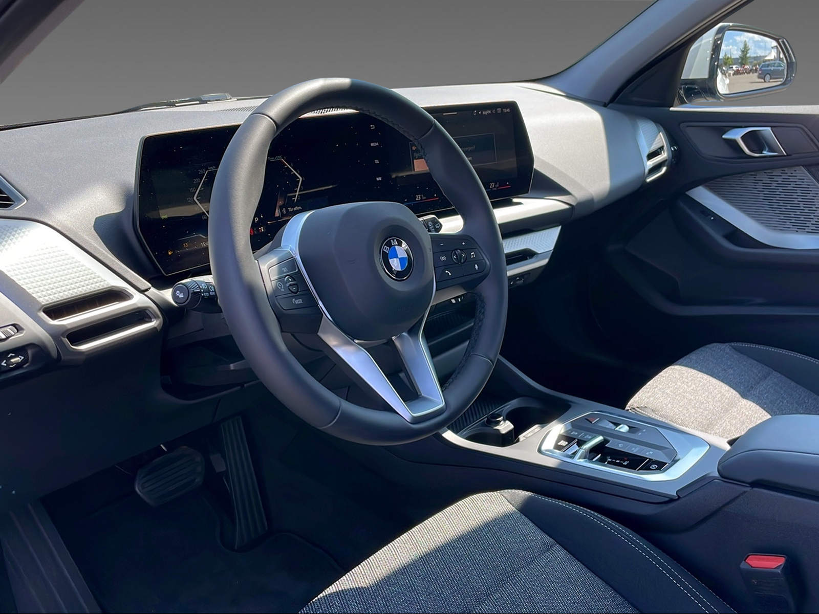 BMW 120i M Sport Pro Steptronic-image-4