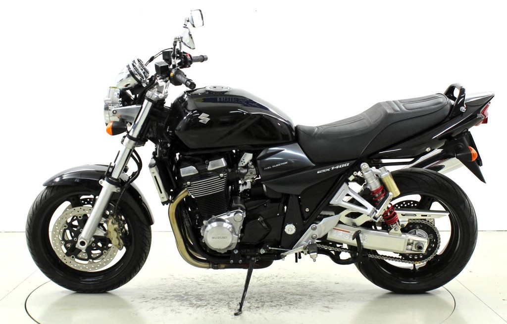 SUZUKI GSX 1400 K6-image-1