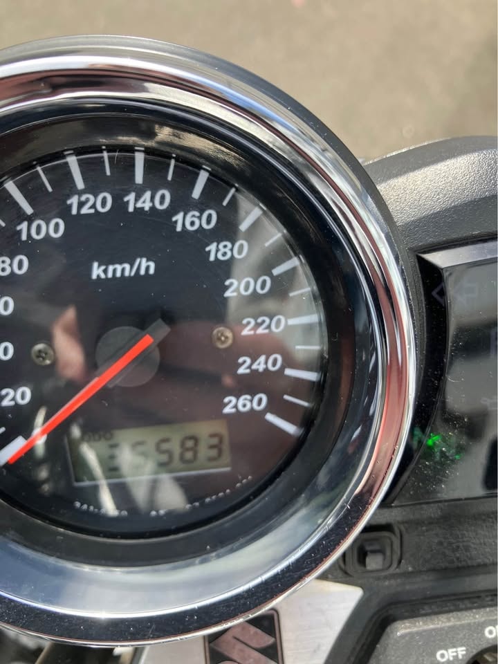 SUZUKI GSX 1400 K6-image-7