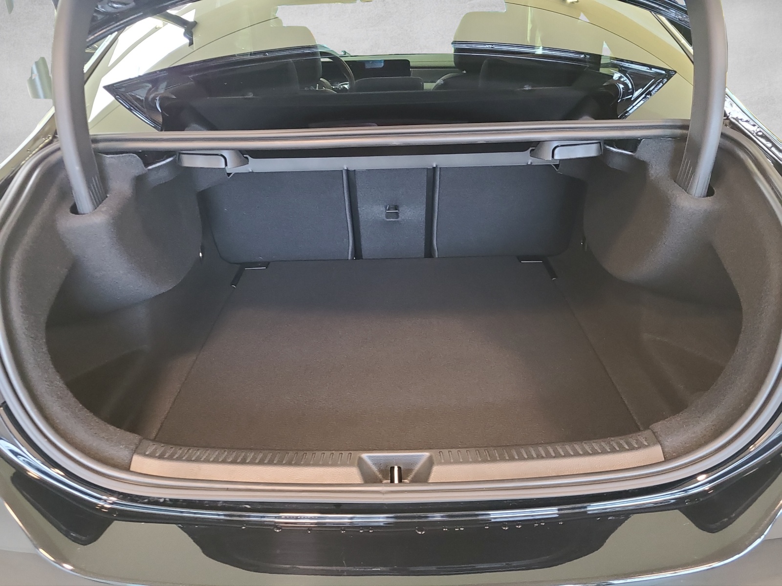 MERCEDES-BENZ A 250 4Matic 8G-DCT-image-13