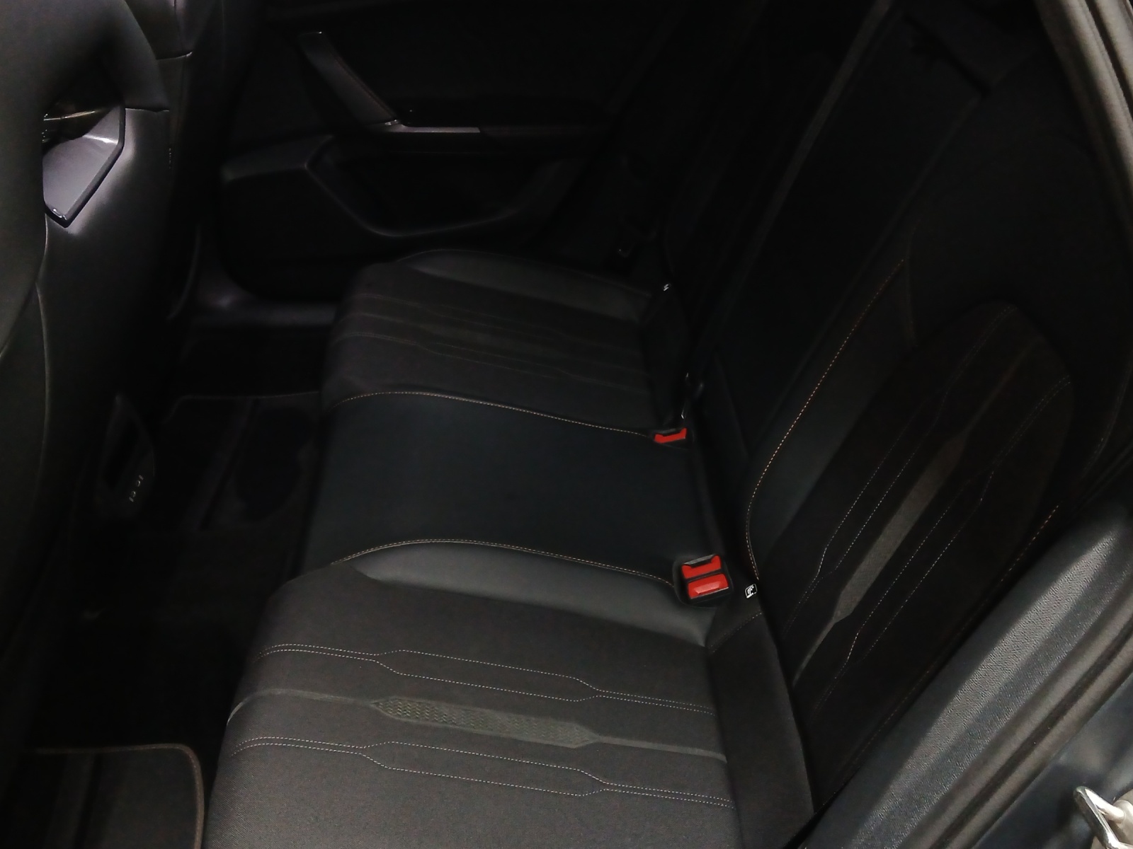 CUPRA Formentor 2.0TSI VZ DSG-image-11