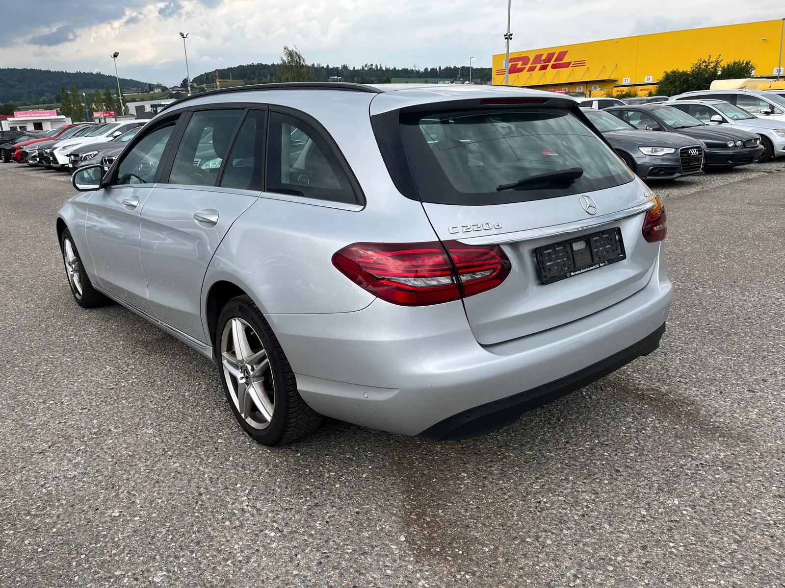 MERCEDES-BENZ C 220 d 4matic Kombi-showroom-element-3