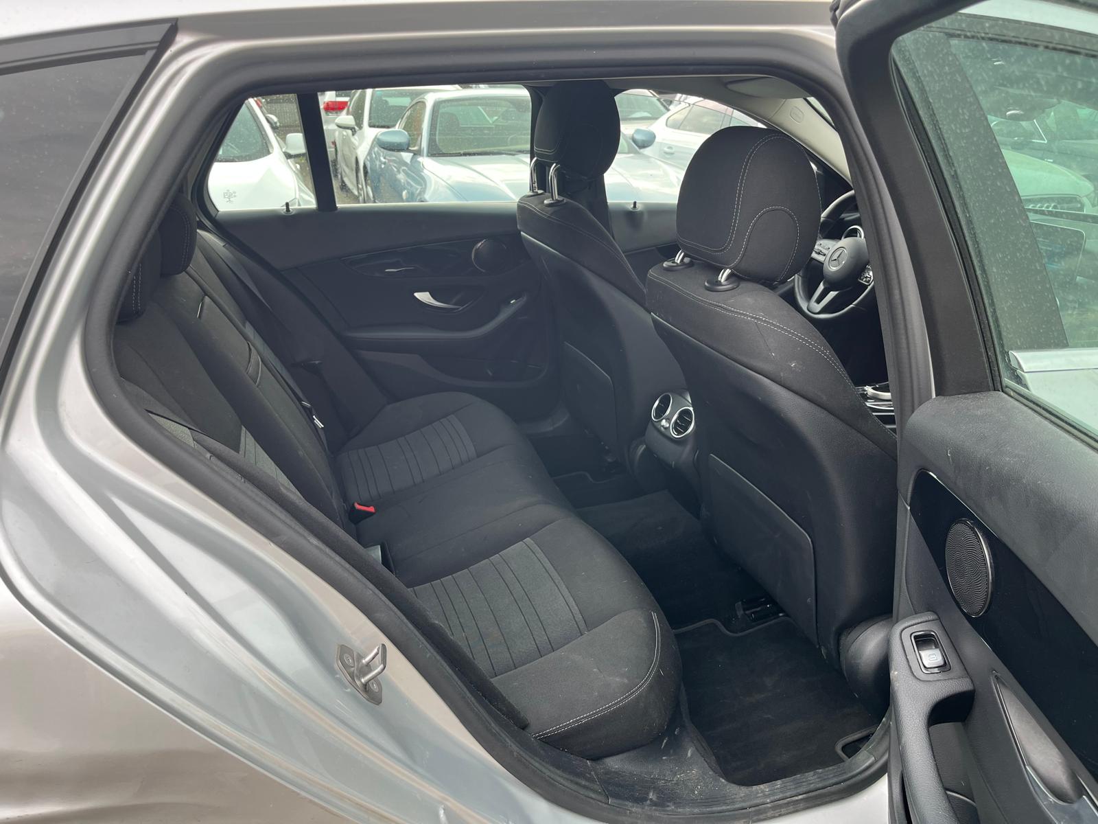 MERCEDES-BENZ C 220 d 4matic Kombi-image-11