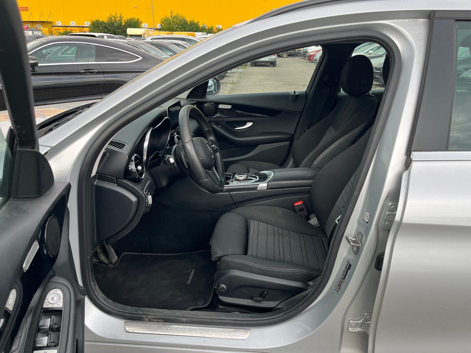 MERCEDES-BENZ C 220 d 4matic Kombi-image-8