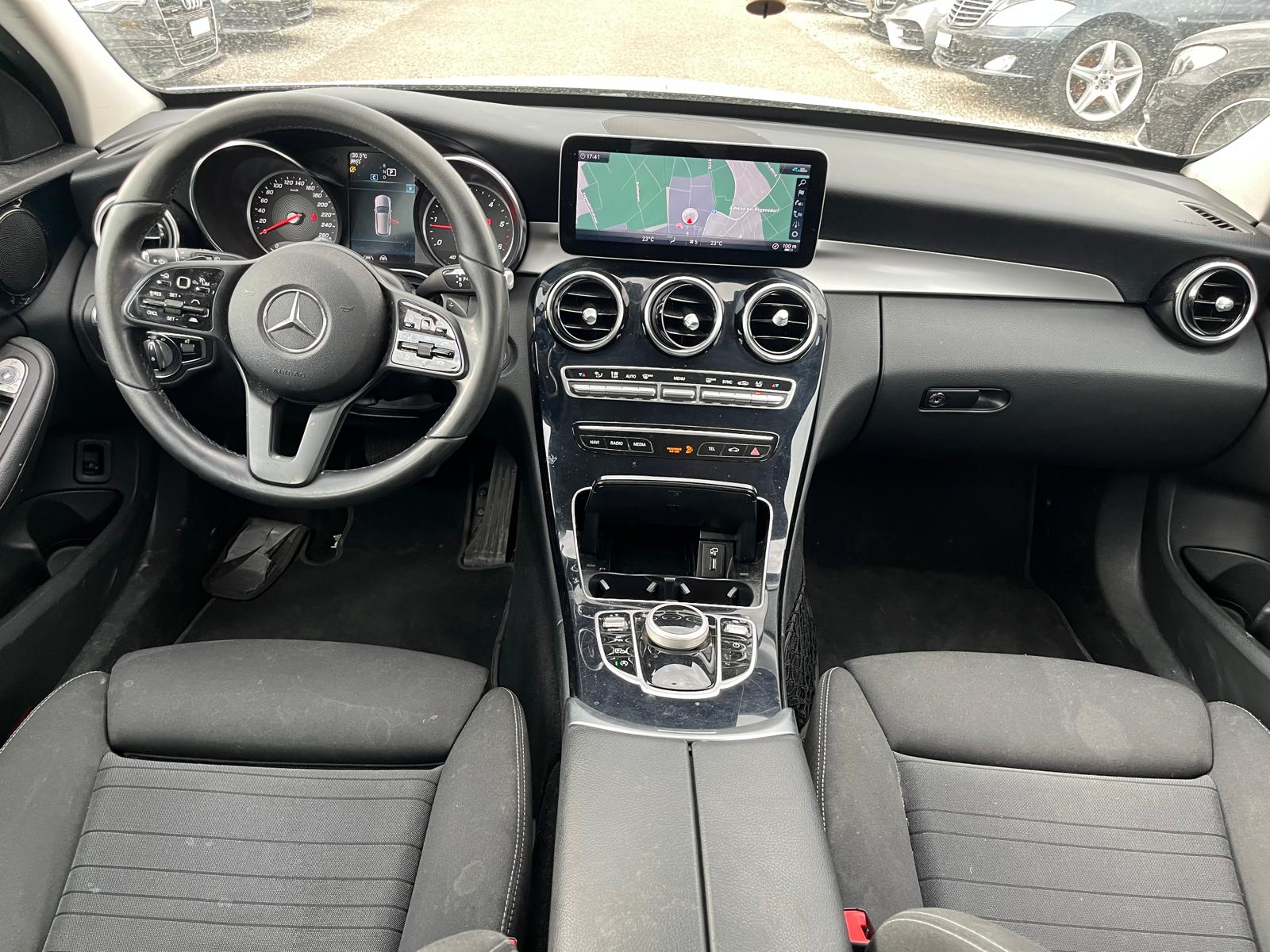 MERCEDES-BENZ C 220 d 4matic Kombi-image-9