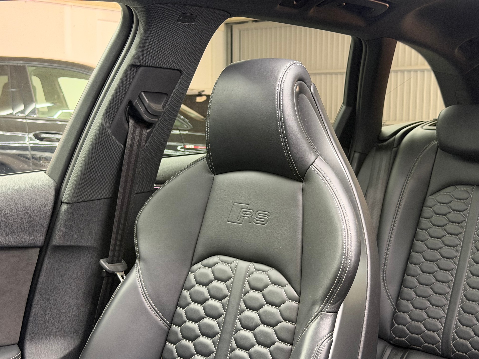 AUDI RS4 Avant 2.9 TFSI quattro tiptronic *20’ Perf wheels / Full options / CH auto / NO FAP/OPF*-image-9