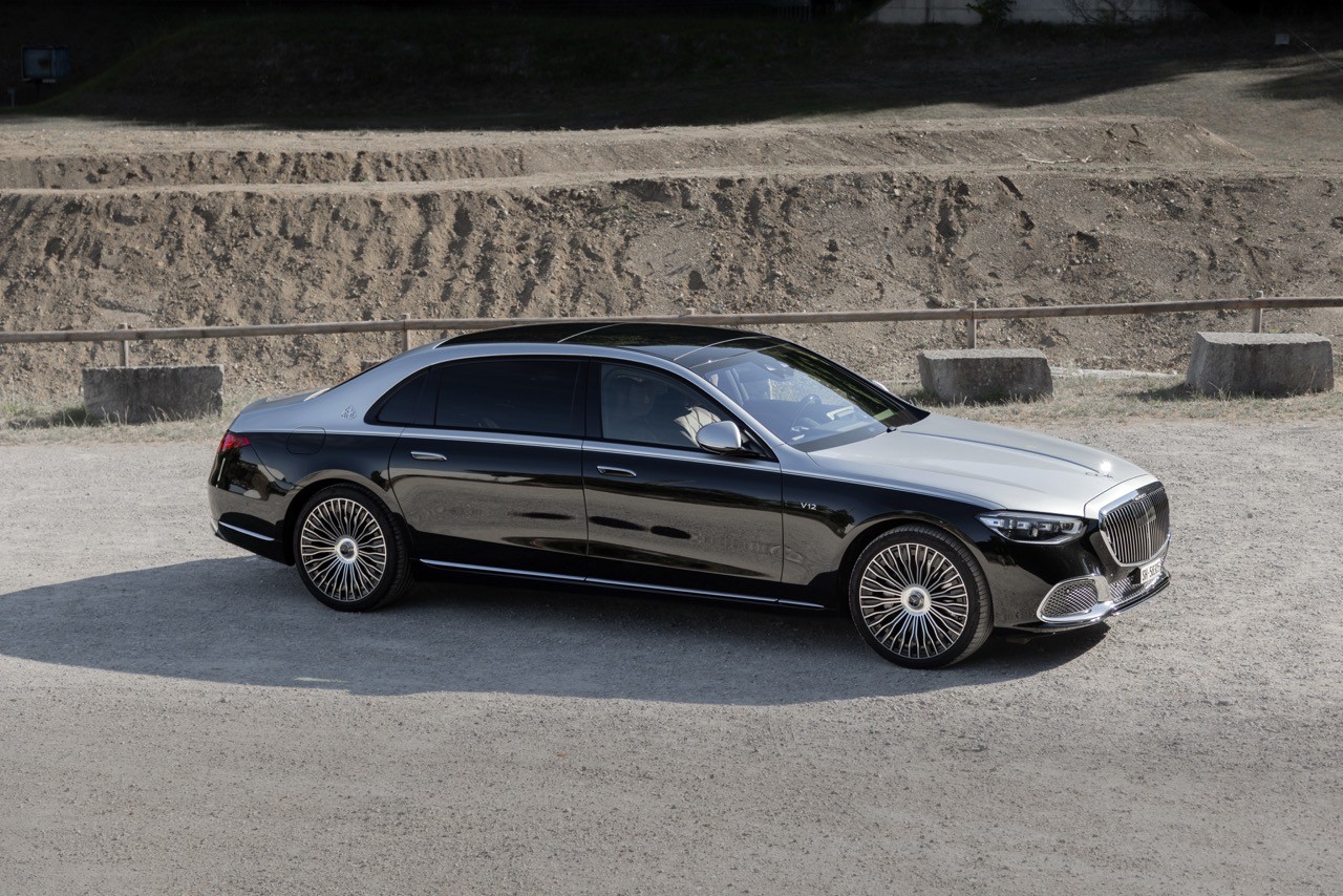 MERCEDES-BENZ S 680 V12 4matic