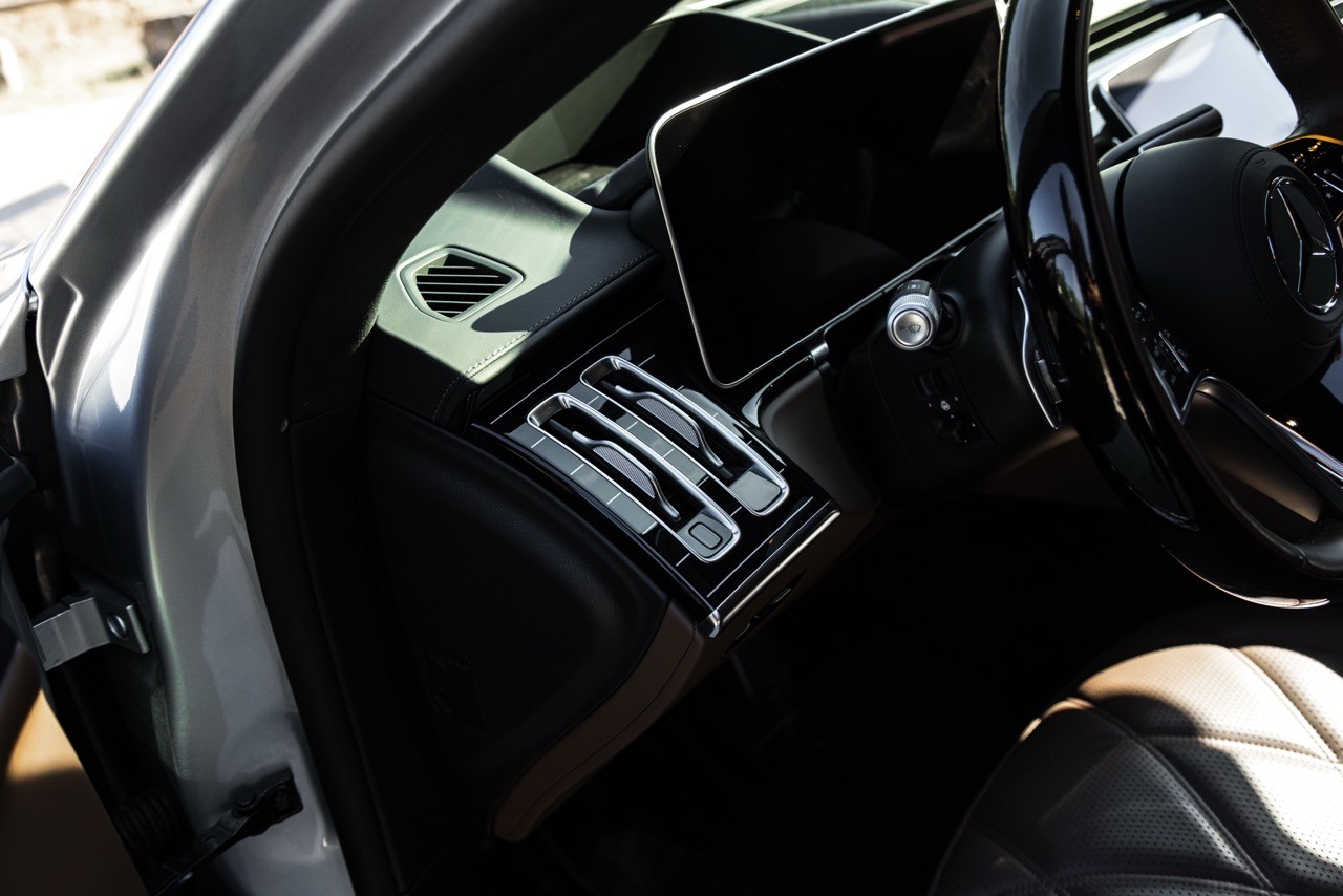 MERCEDES-BENZ S 680 V12 4matic-image-6