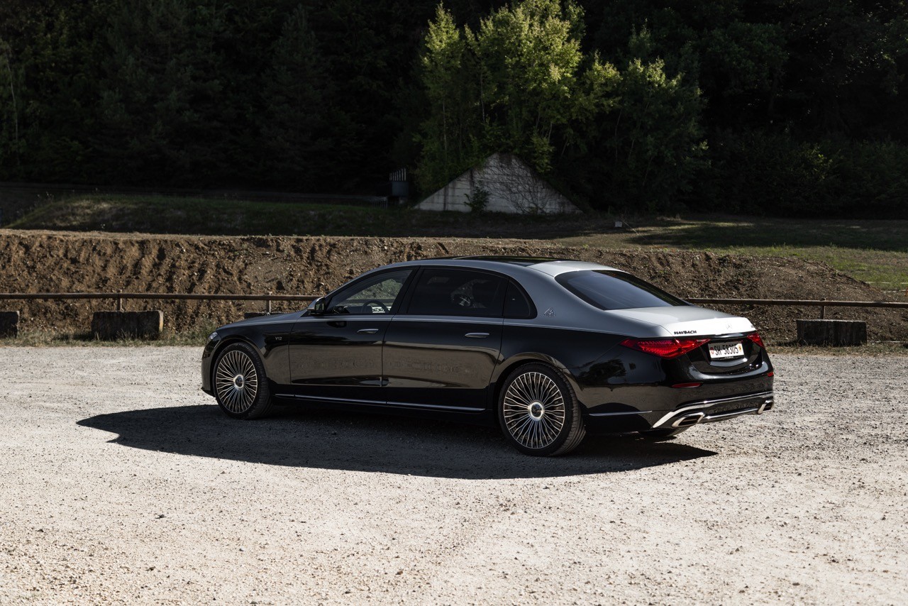 MERCEDES-BENZ S 680 V12 4matic-image-10