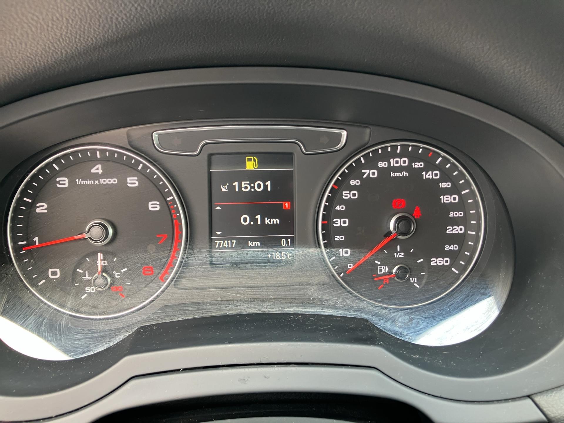 AUDI Q3 1.4 TFSI ultra sport-image-10
