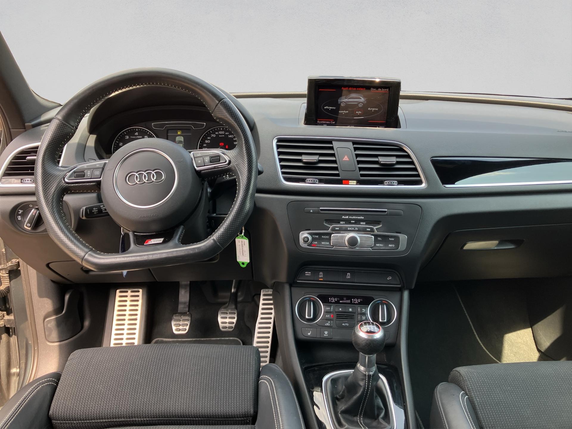 AUDI Q3 1.4 TFSI ultra sport-image-13
