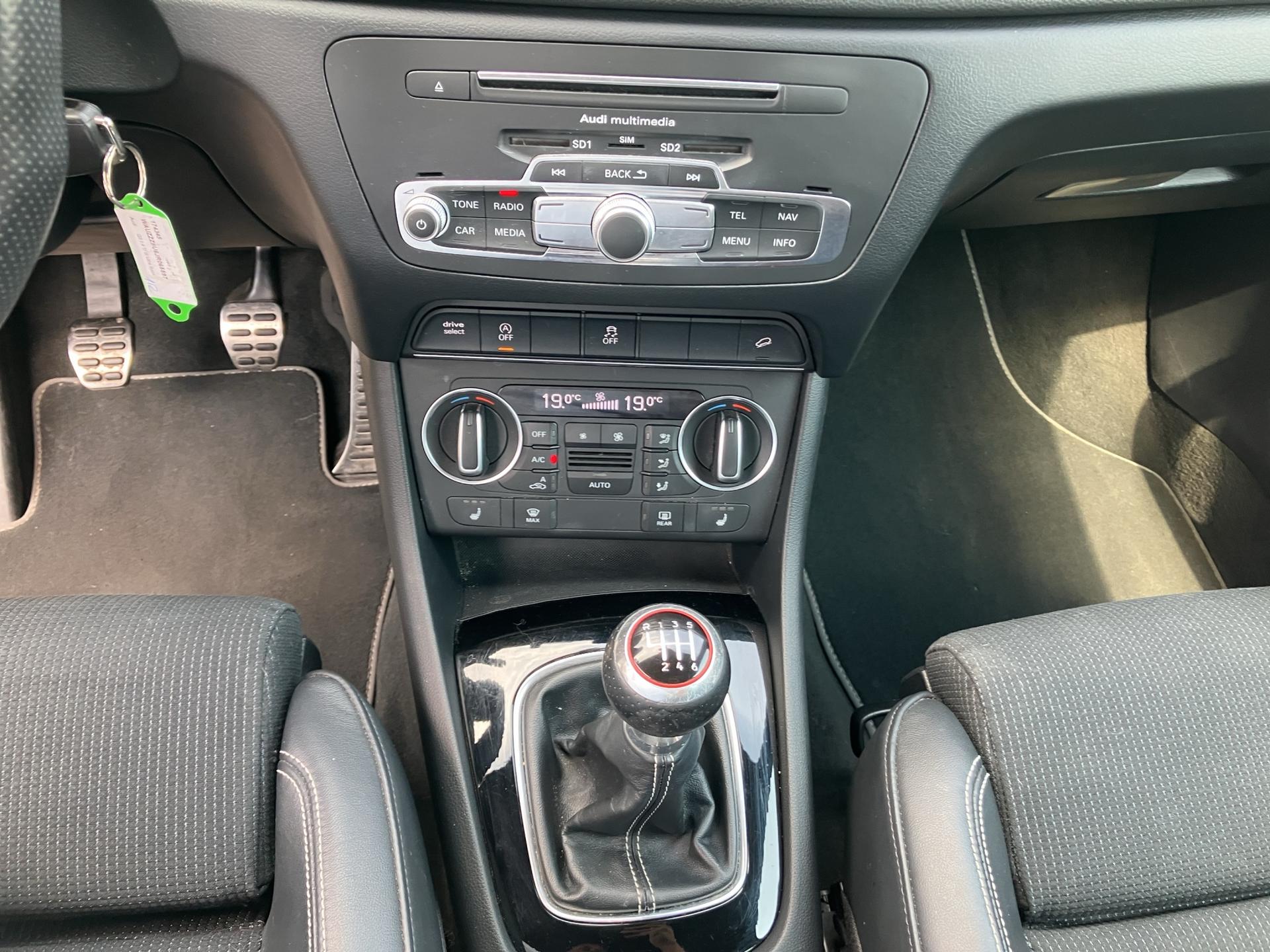 AUDI Q3 1.4 TFSI ultra sport-image-11
