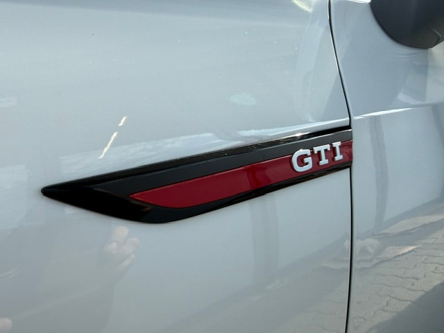 VW Golf 2.0 TSI GTI Clubsport DSG-image-10