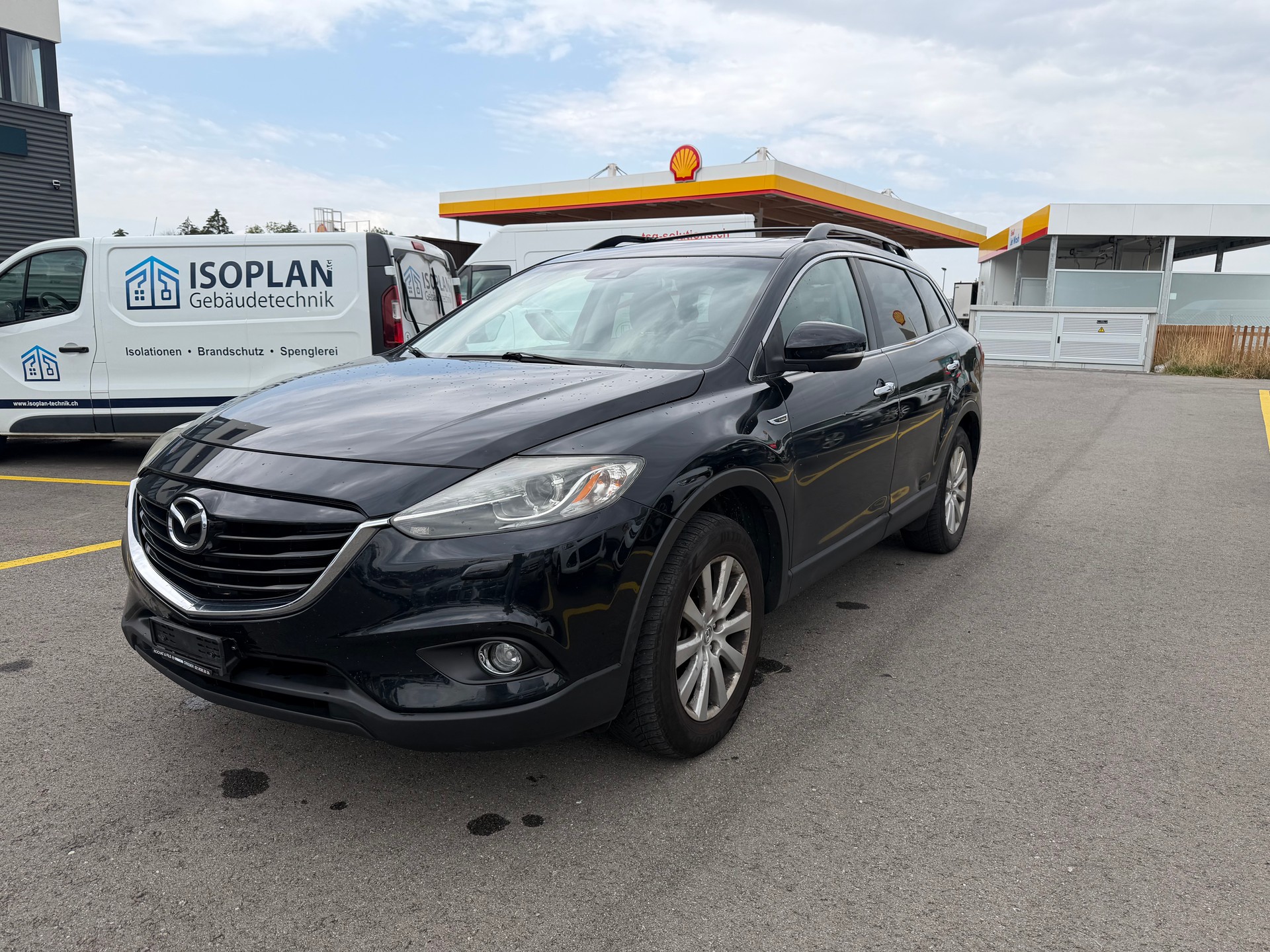 MAZDA CX-9 3.7 V6 Revolution Automatic-image-0