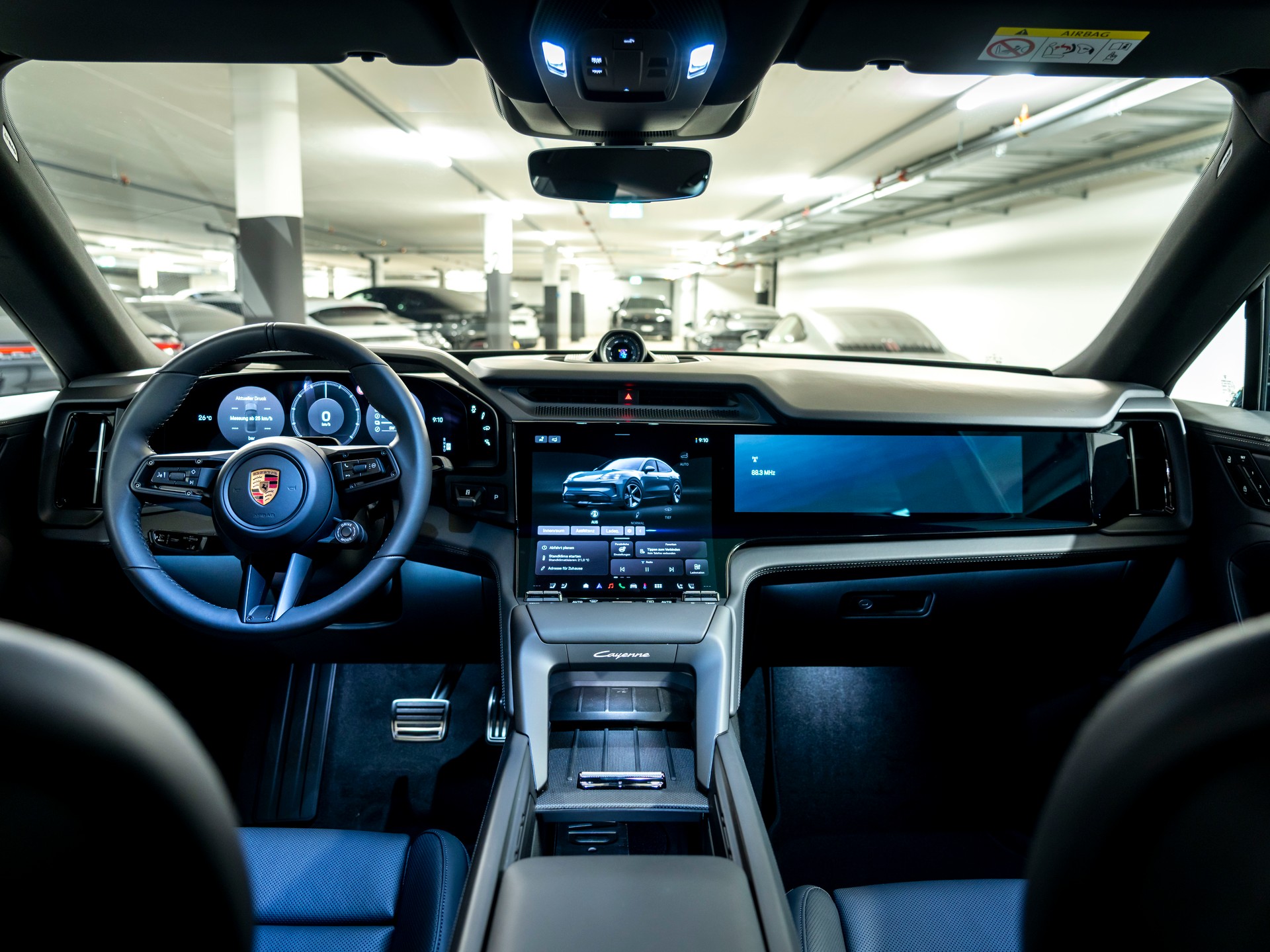 PORSCHE Cayenne Coupe S Electric 113 kWh-image-21