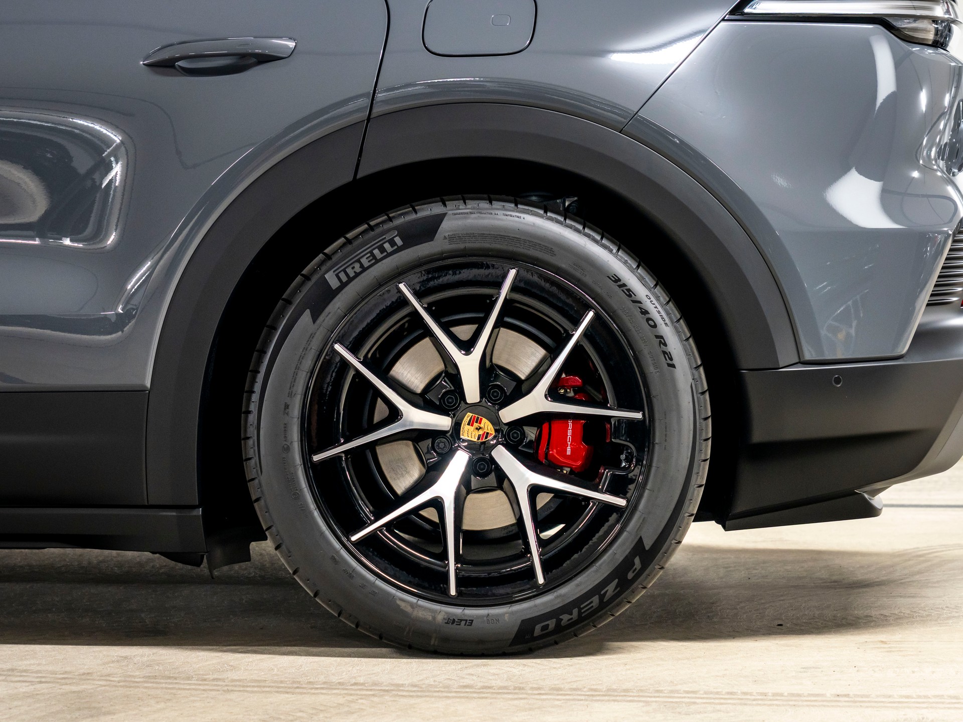 PORSCHE Cayenne Coupe S Electric 113 kWh-image-7