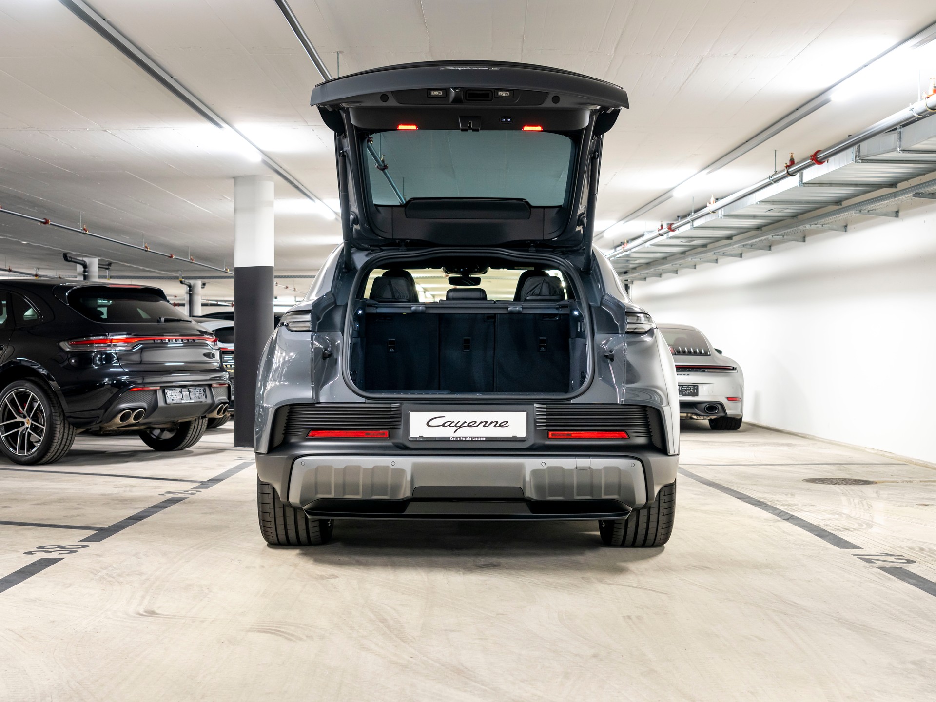 PORSCHE Cayenne Coupe S Electric 113 kWh-image-8