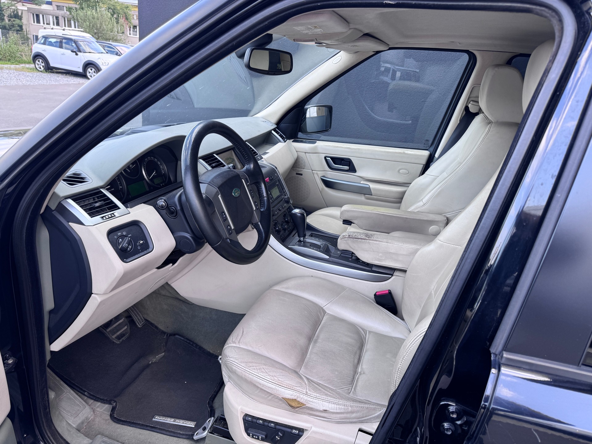 LAND ROVER Range Rover Sport 2.7 Td6 HSE Automatic-image-6