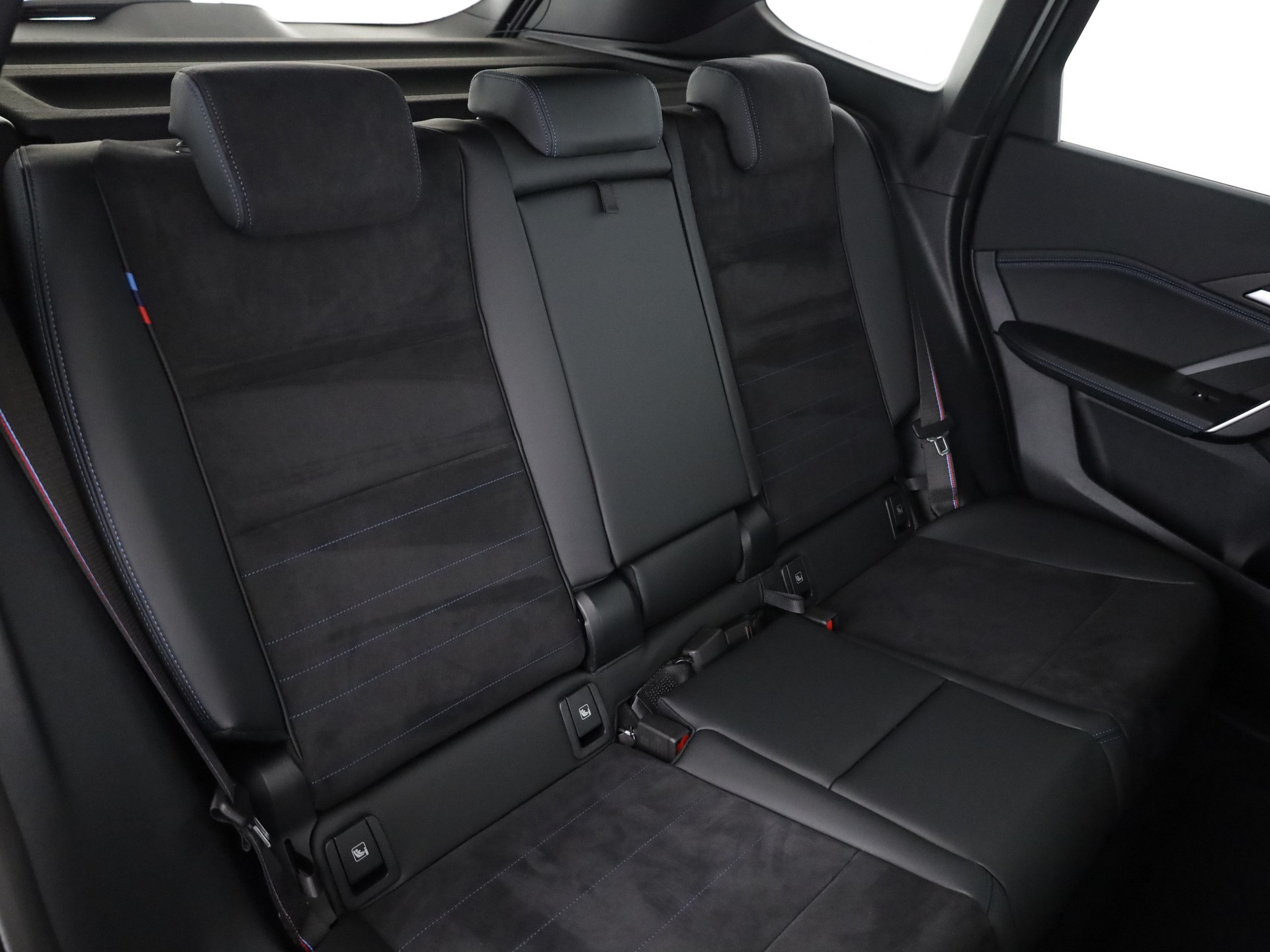 BMW iX1 xDrive 30 M Sport Pro-image-13
