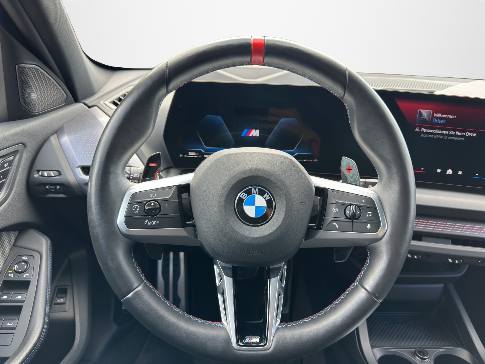 BMW M135 xDrive M Sport Pro * CH * Gratis Service *-image-9