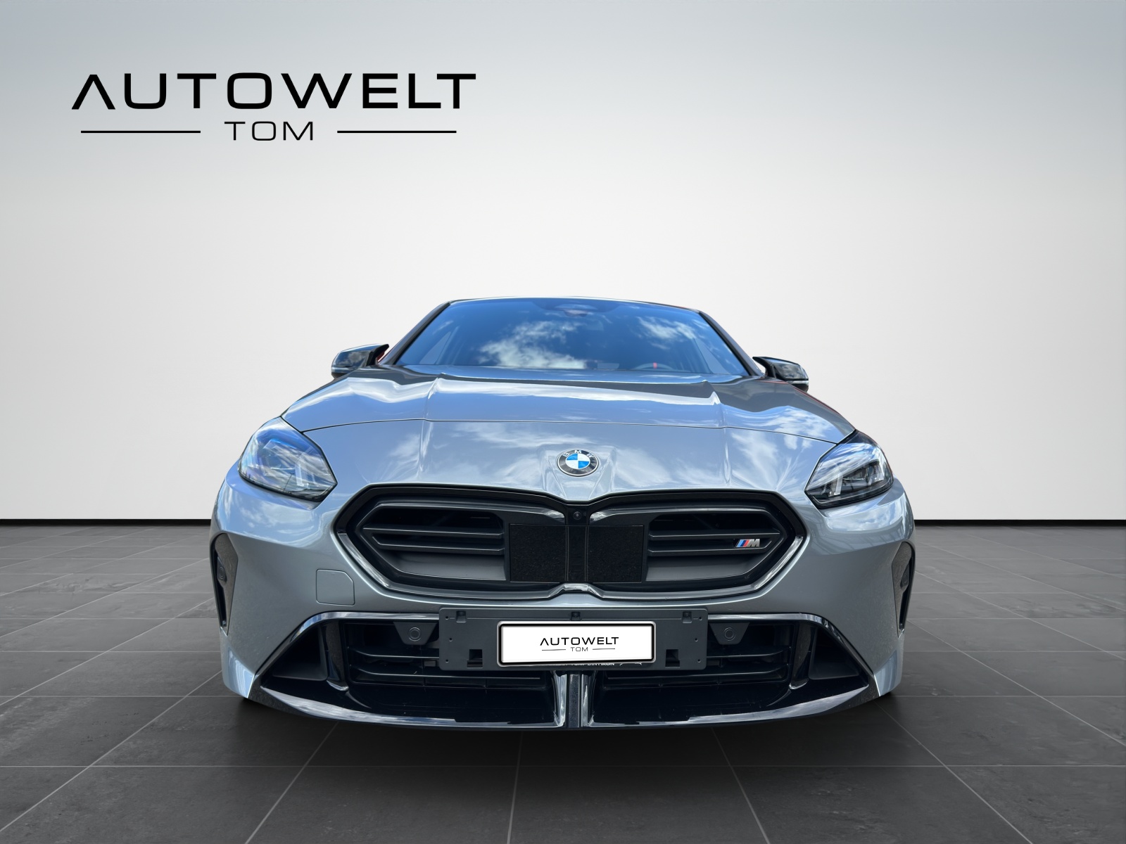 BMW M135 xDrive M Sport Pro * CH * Gratis Service *-image-7