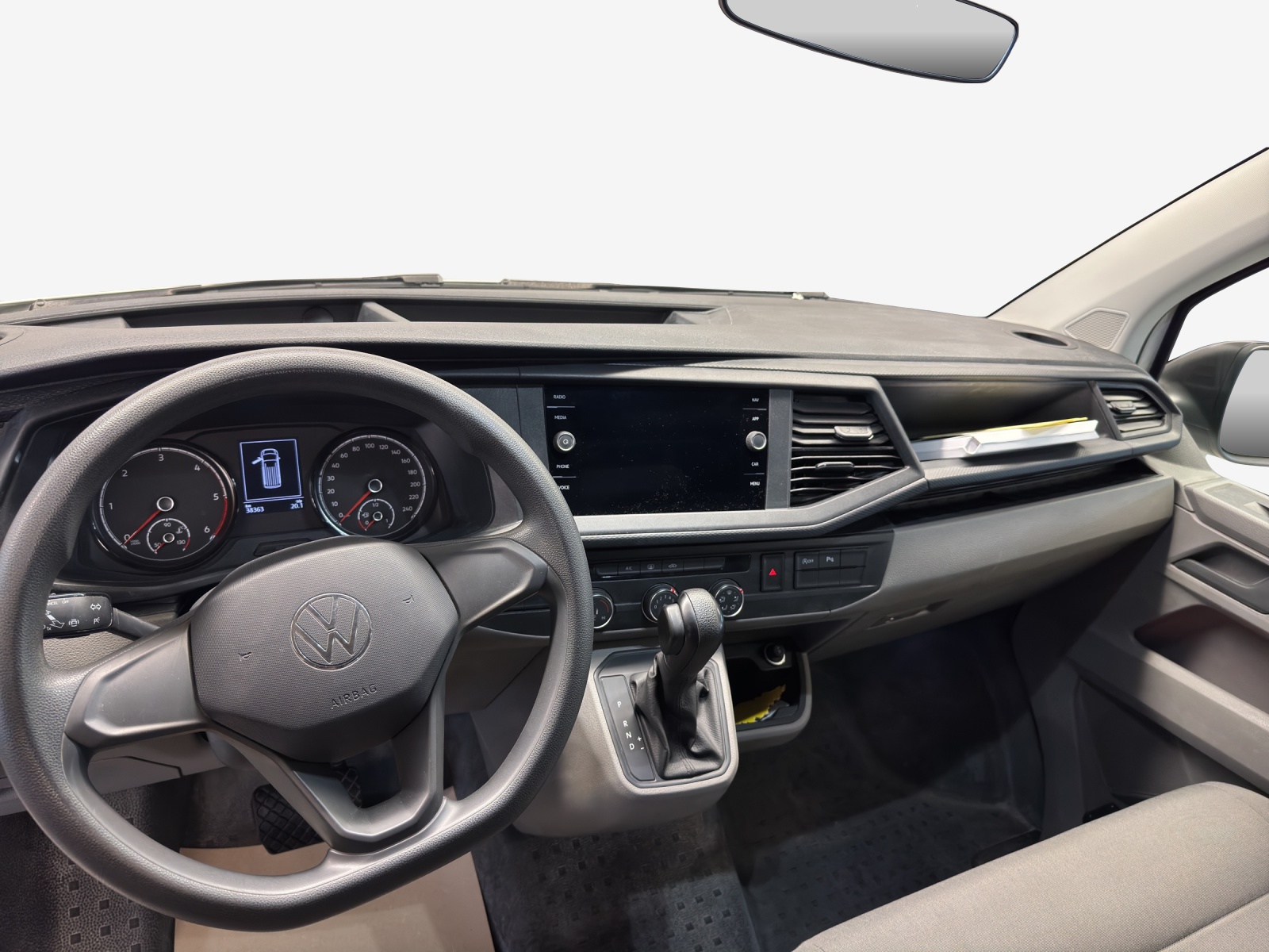 VW T6.1 2.0 TDI DSG-image-8