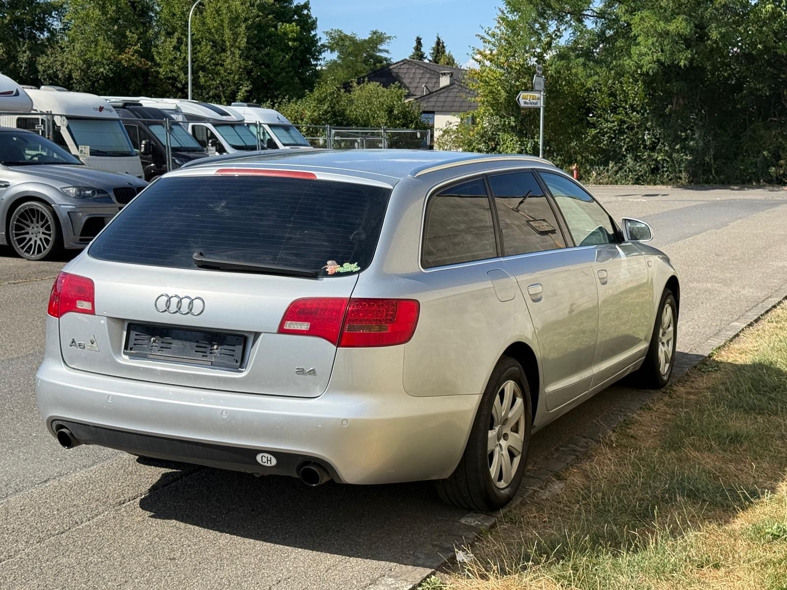 AUDI A6 Avant 2.4 V6-image-4