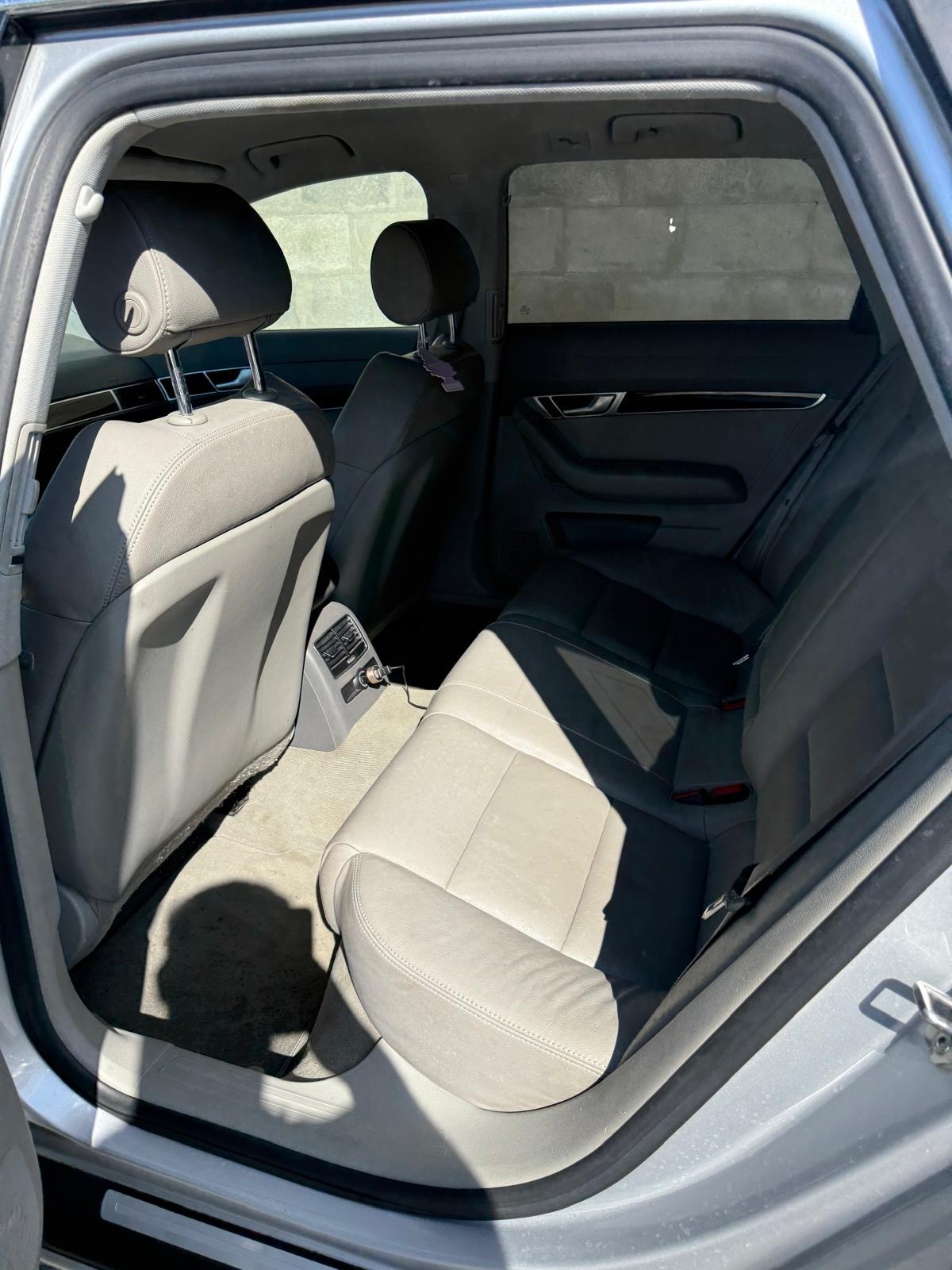 AUDI A6 Avant 2.4 V6-image-7