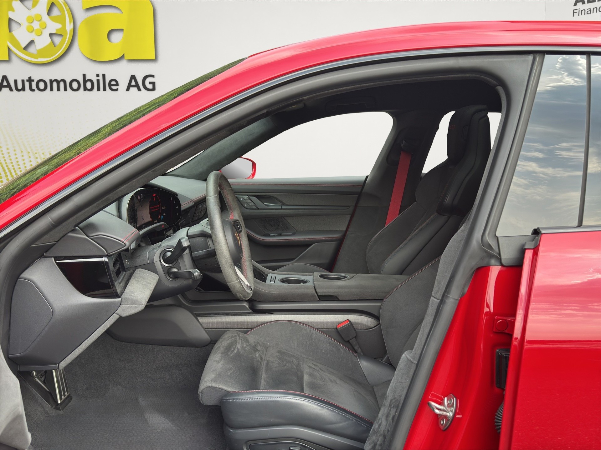 PORSCHE Taycan GTS ST Performance Battery Plus (CH) 2+2-image-11