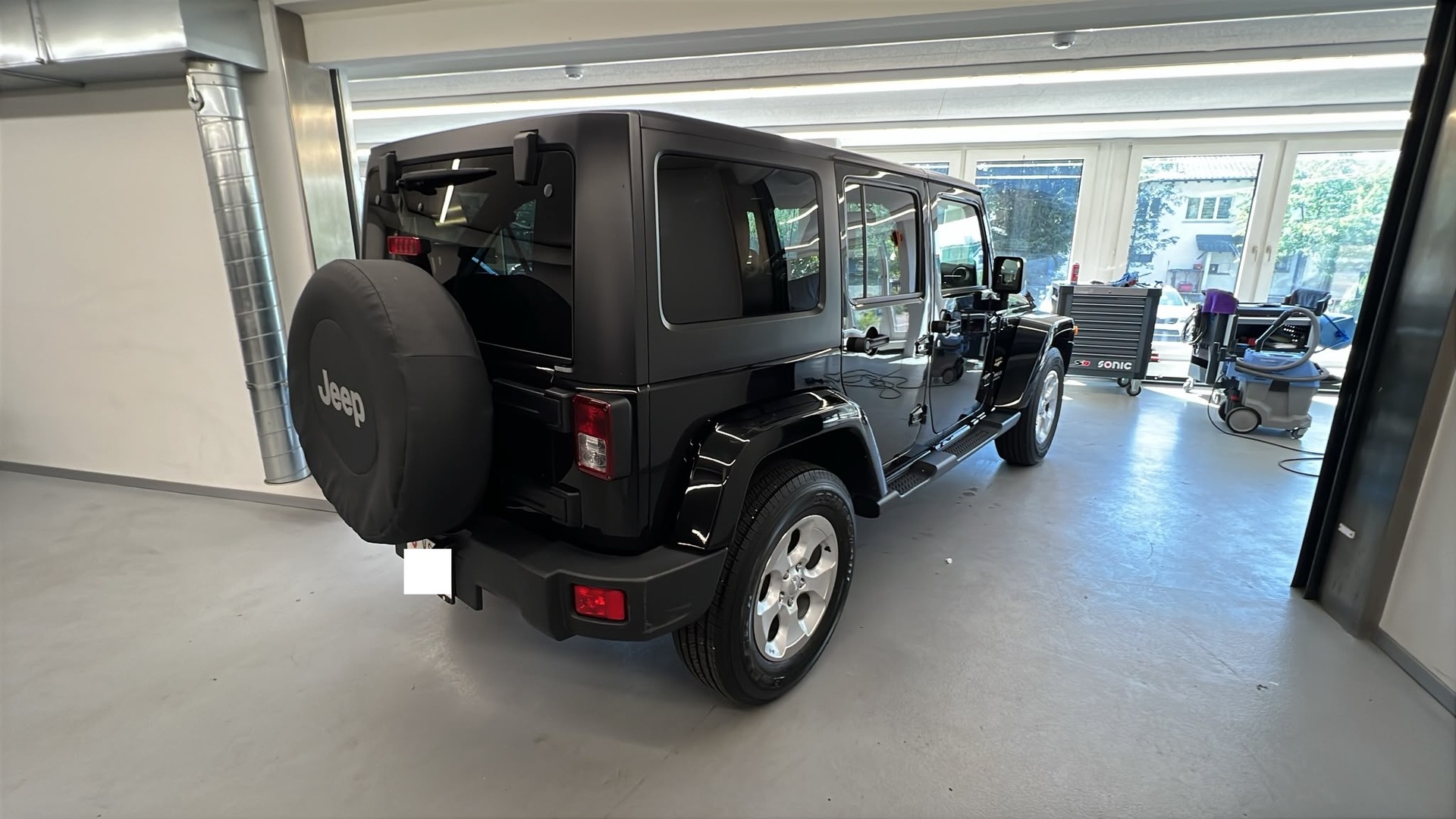 JEEP 3.6 V6 Sahara Unlimited-image-1