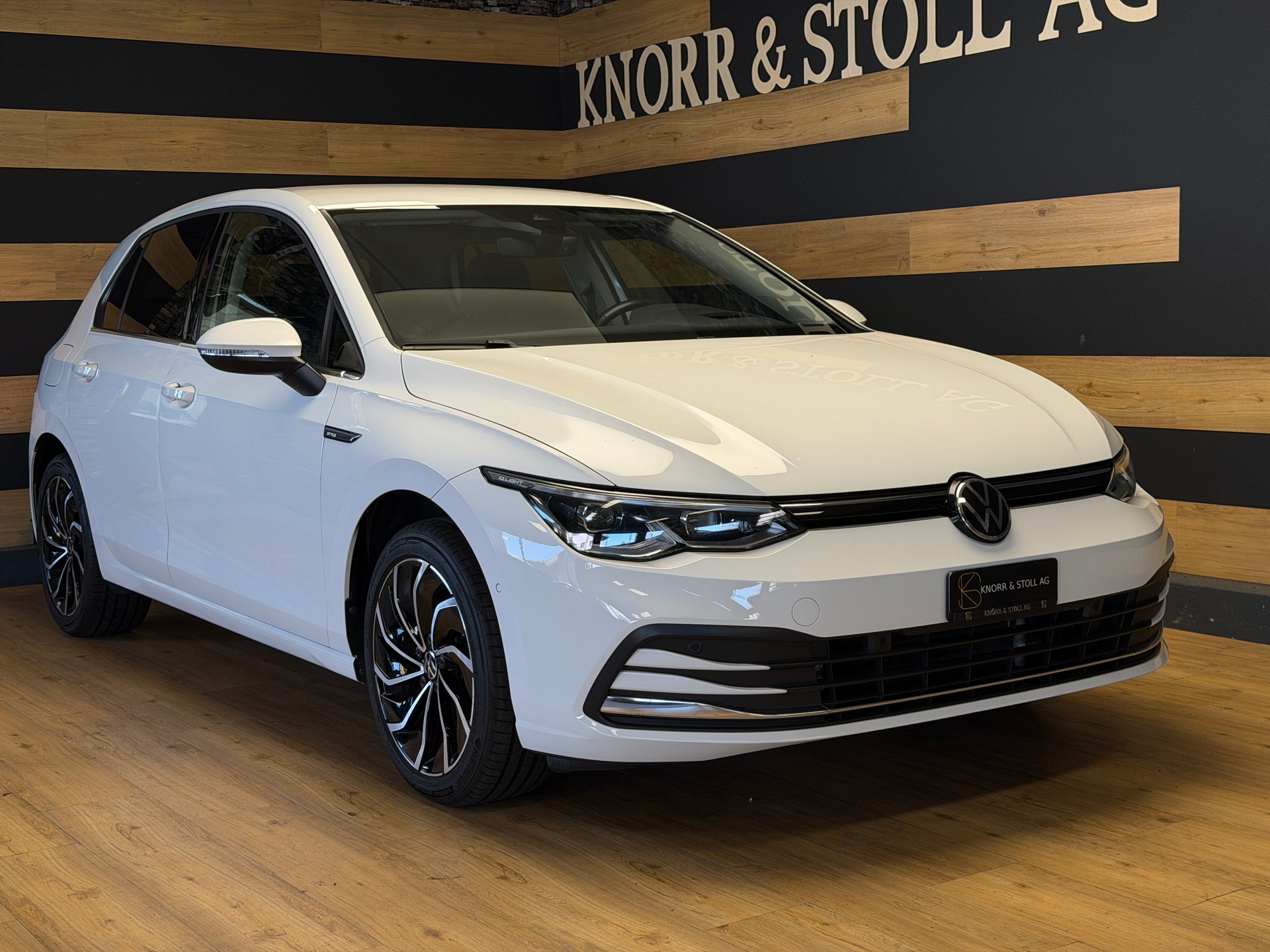 VW Golf 1.5 eTSI mHEV ACT Style DSG-image-0