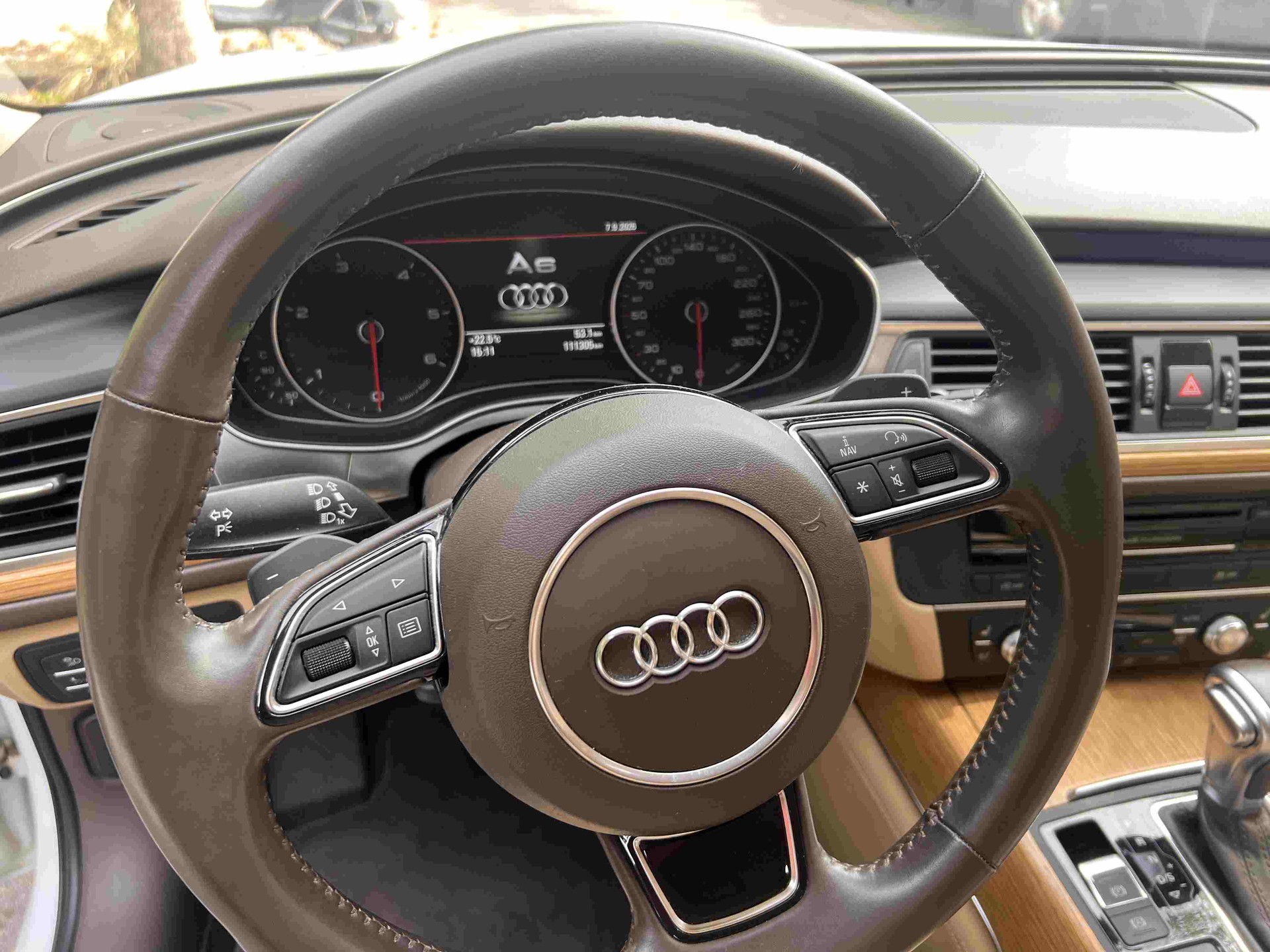 AUDI 3.0 V6 TDI 313 quattro-image-4