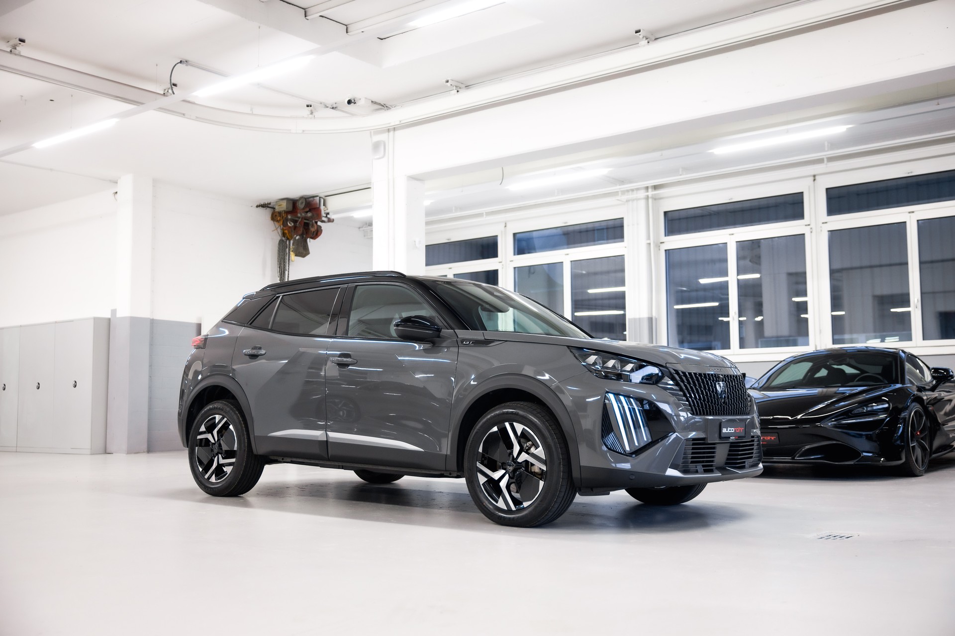 PEUGEOT 2008 1.2 145 MHEV GT Automat *CH-FHZ*