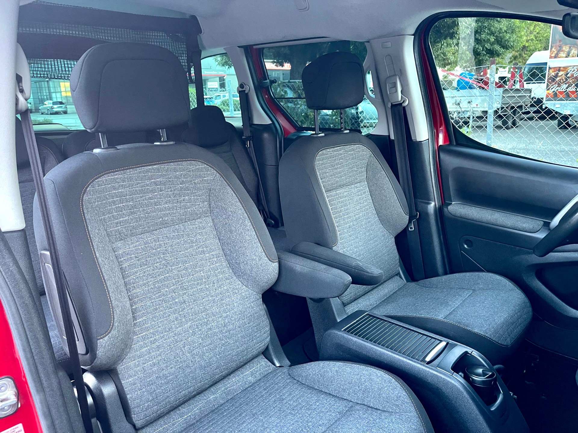 CITROEN Berlingo 1.6 BlueHDi Feel ETG6-image-20