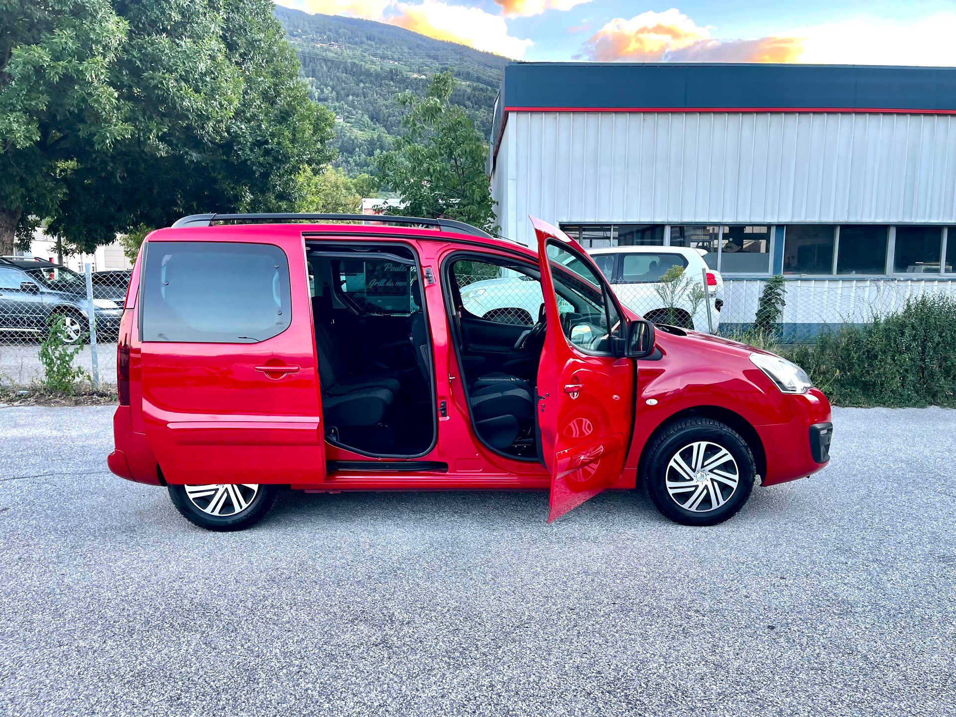 CITROEN Berlingo 1.6 BlueHDi Feel ETG6-showroom-element-3
