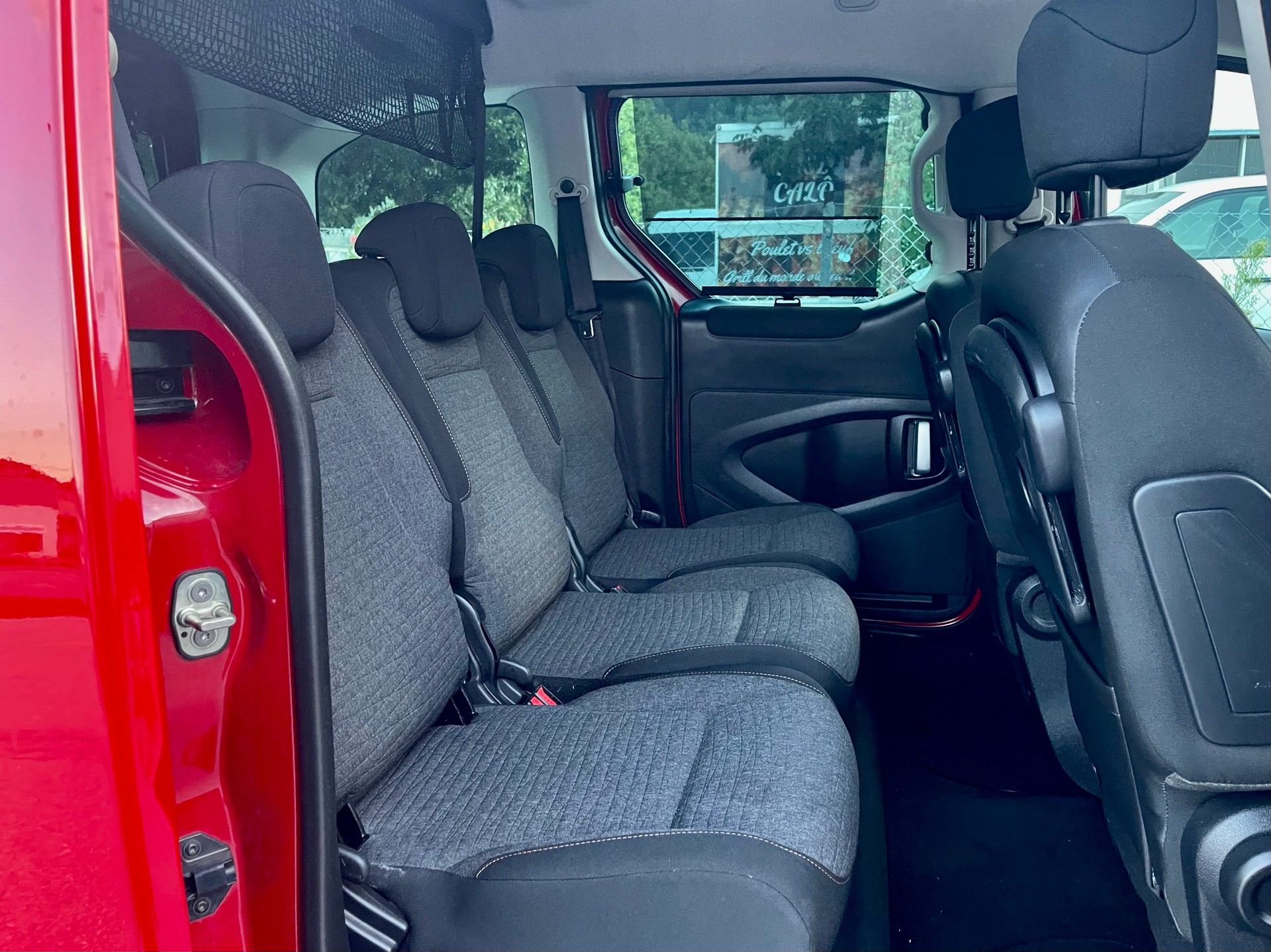 CITROEN Berlingo 1.6 BlueHDi Feel ETG6-image-22