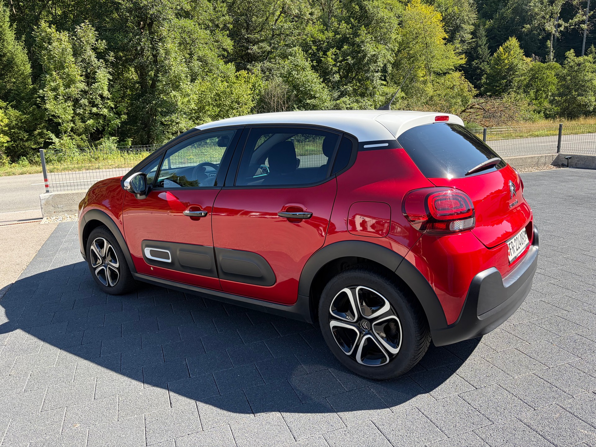 CITROEN 1.2 PureTech Swiss Edition+-image-3