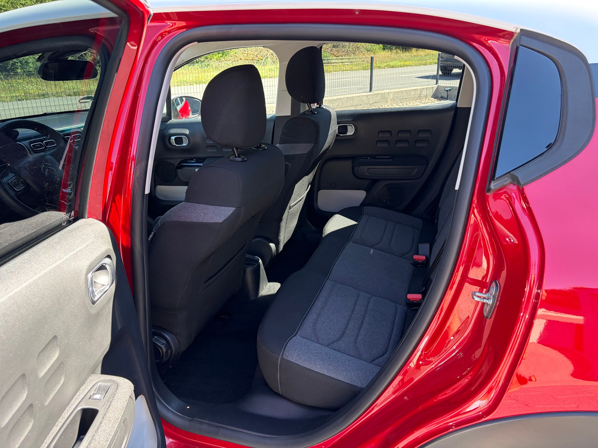 CITROEN 1.2 PureTech Swiss Edition+-image-5
