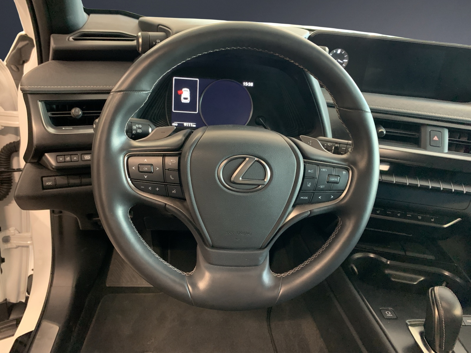 Image LEXUS UX UX 300e Impression