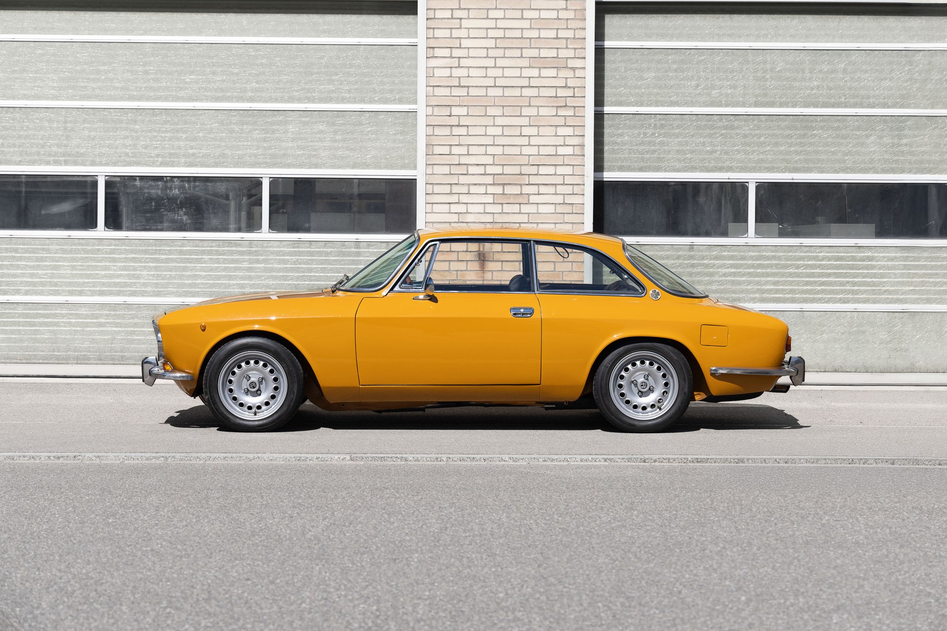 ALFA ROMEO 1750 GTV-image-0