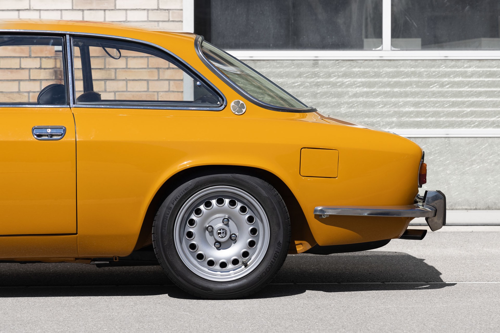 ALFA ROMEO 1750 GTV-image-1