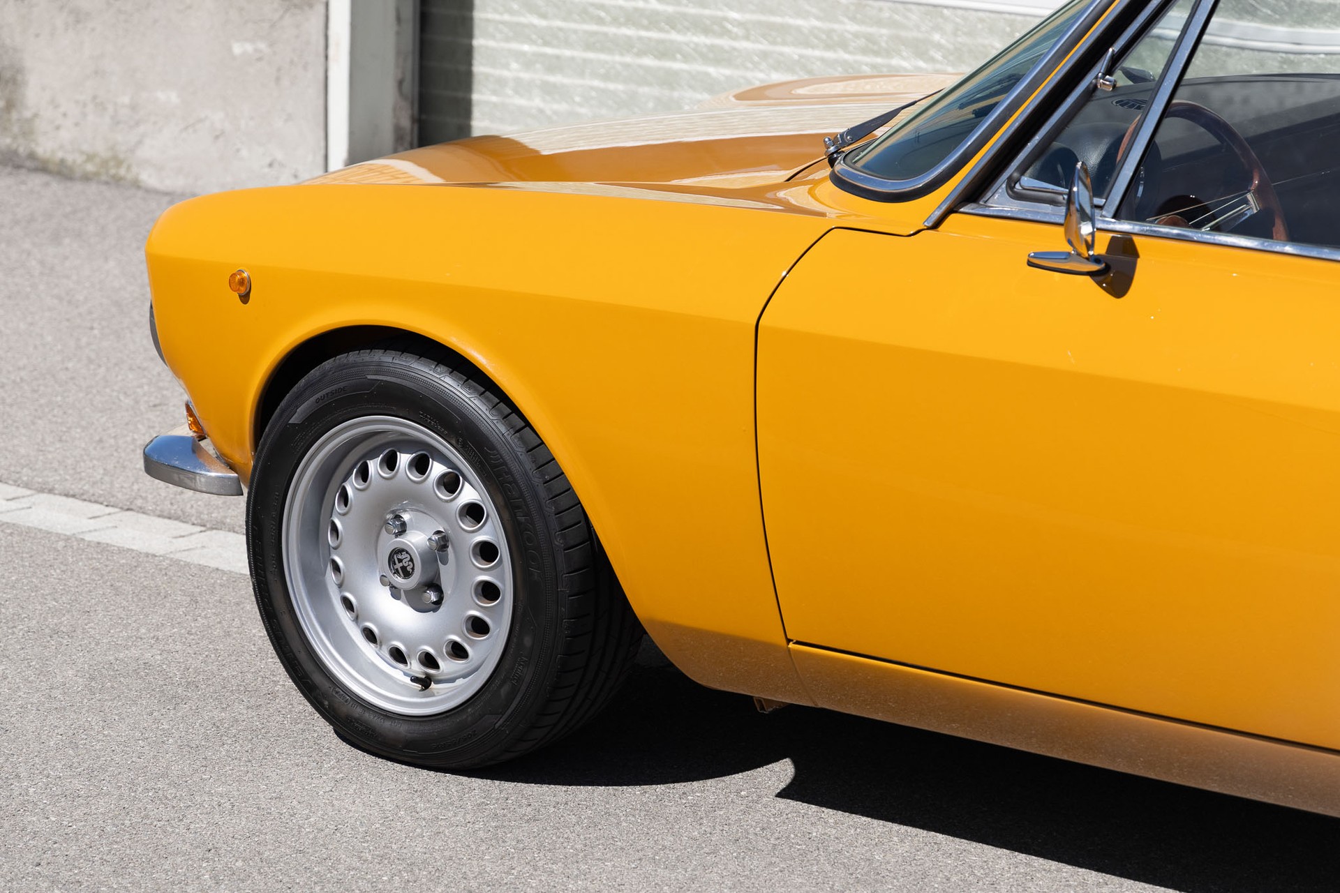 ALFA ROMEO 1750 GTV-image-2