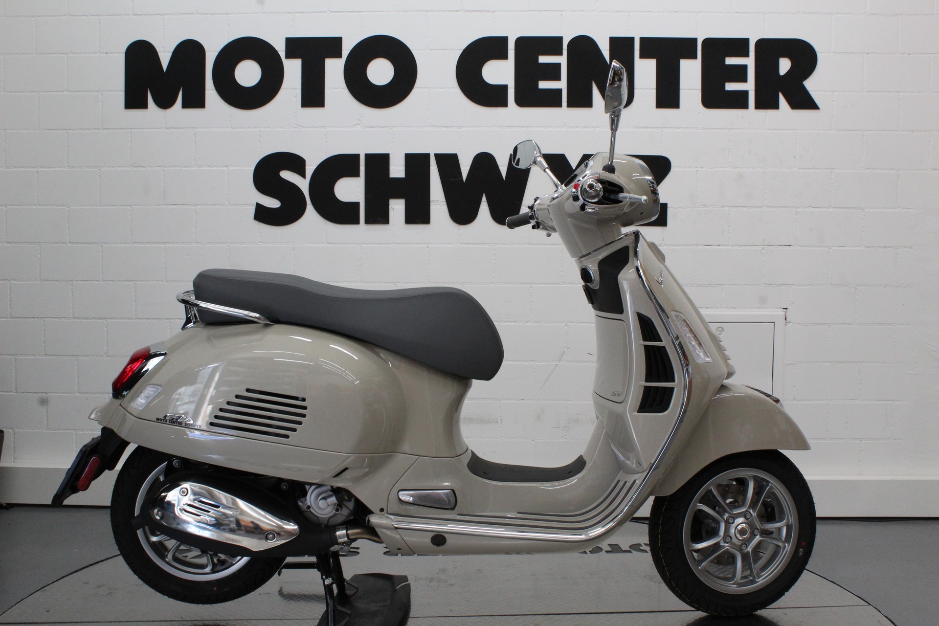 PIAGGIO Vespa GTS 310