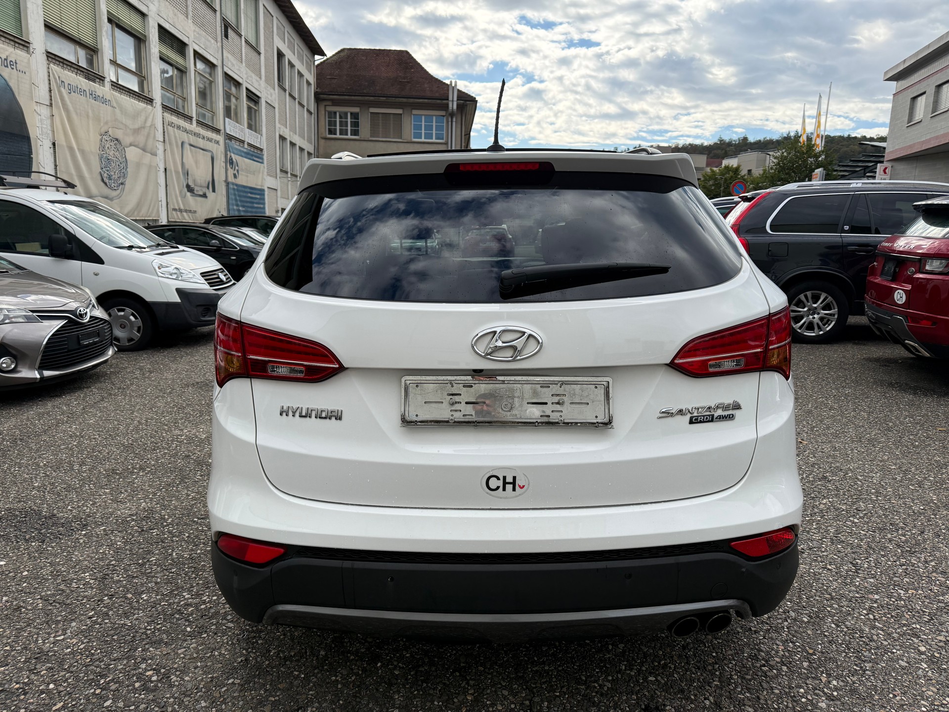 HYUNDAI Santa Fe 2.2 CRDI Premium 4WD Automatic-image-4